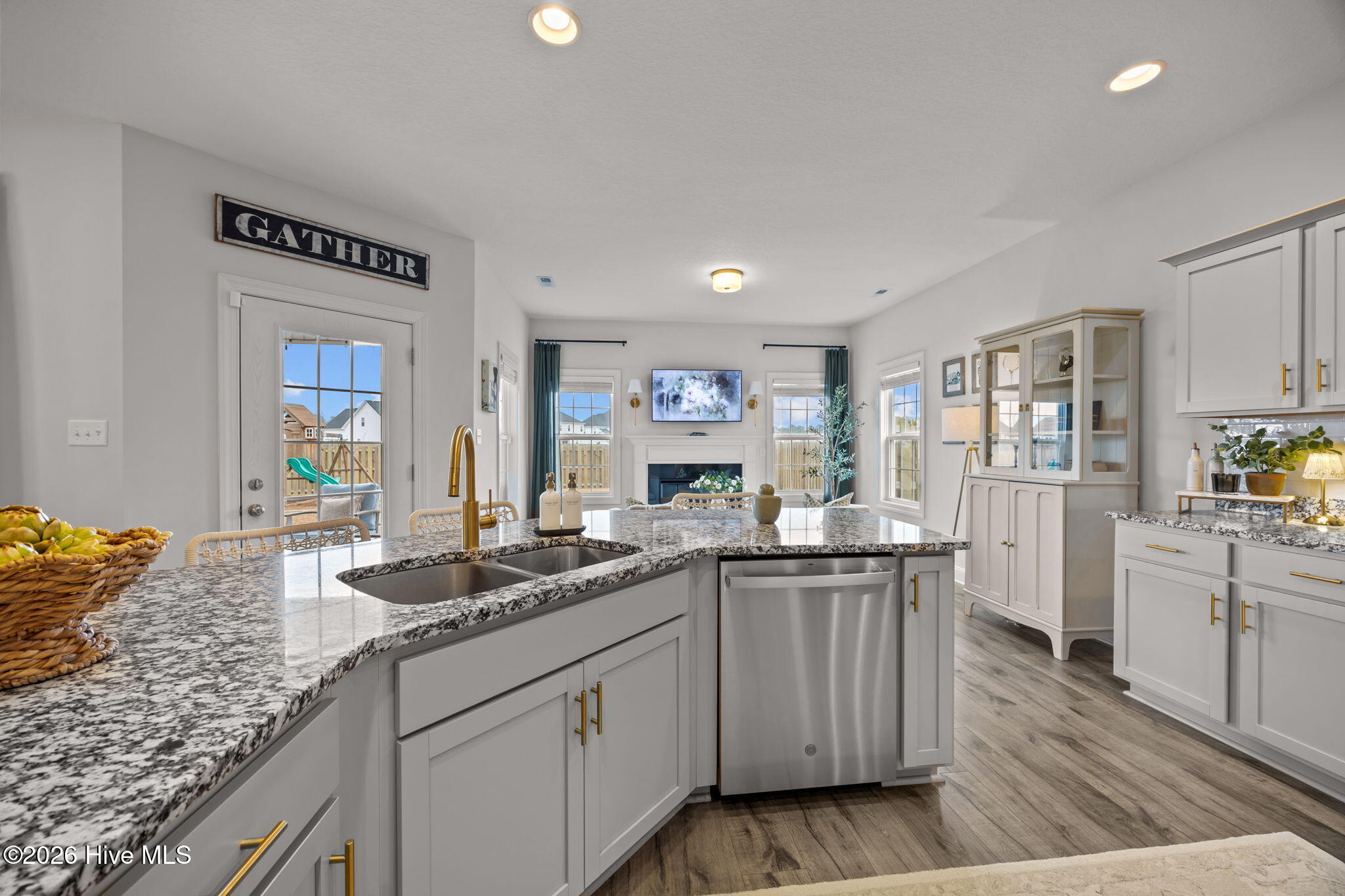 100555246 | Photo 12