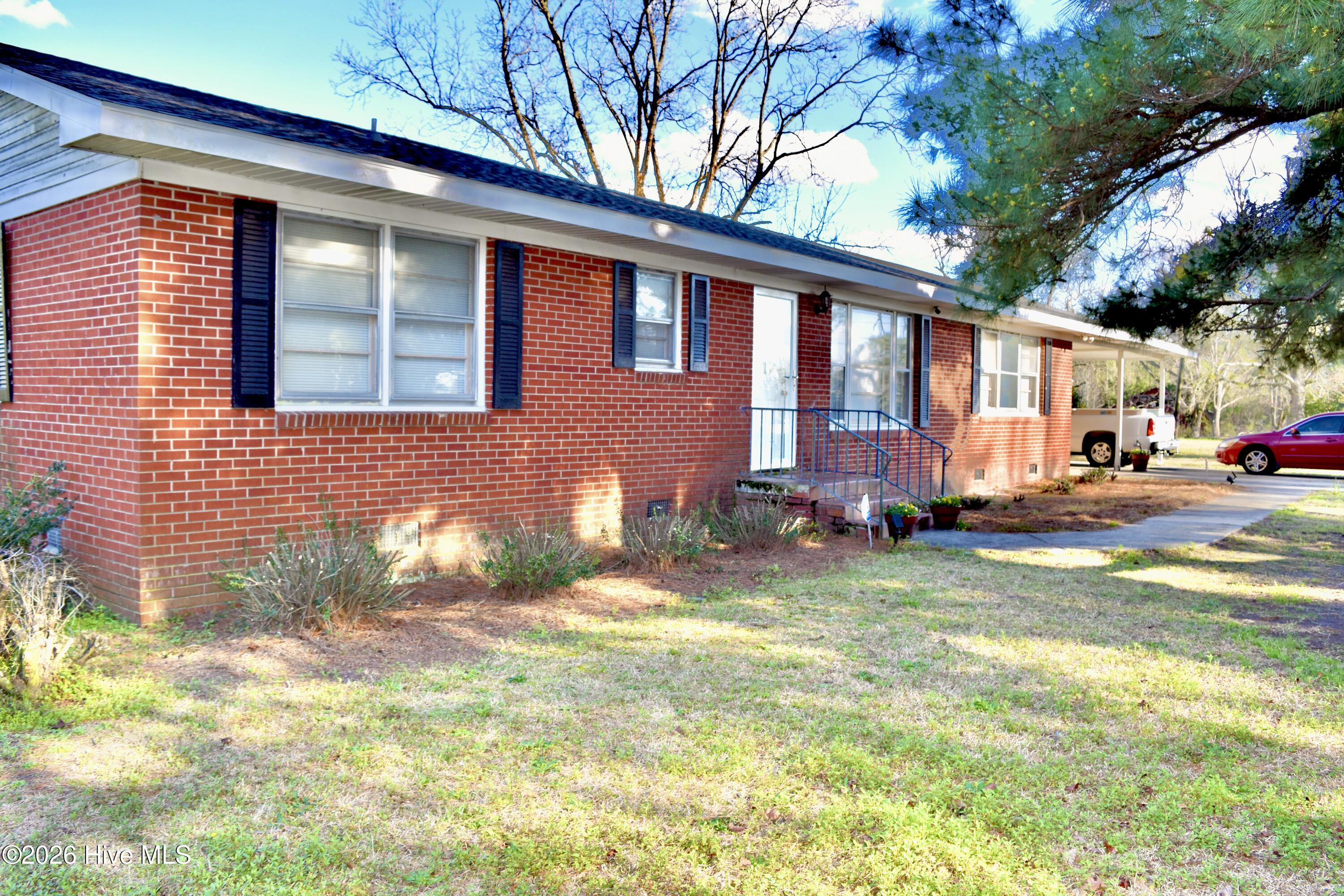 Homes for sale in Orrum, NC | 5271 Tobacco Rd, Orrum, NC 28369 | MLS# 100558445