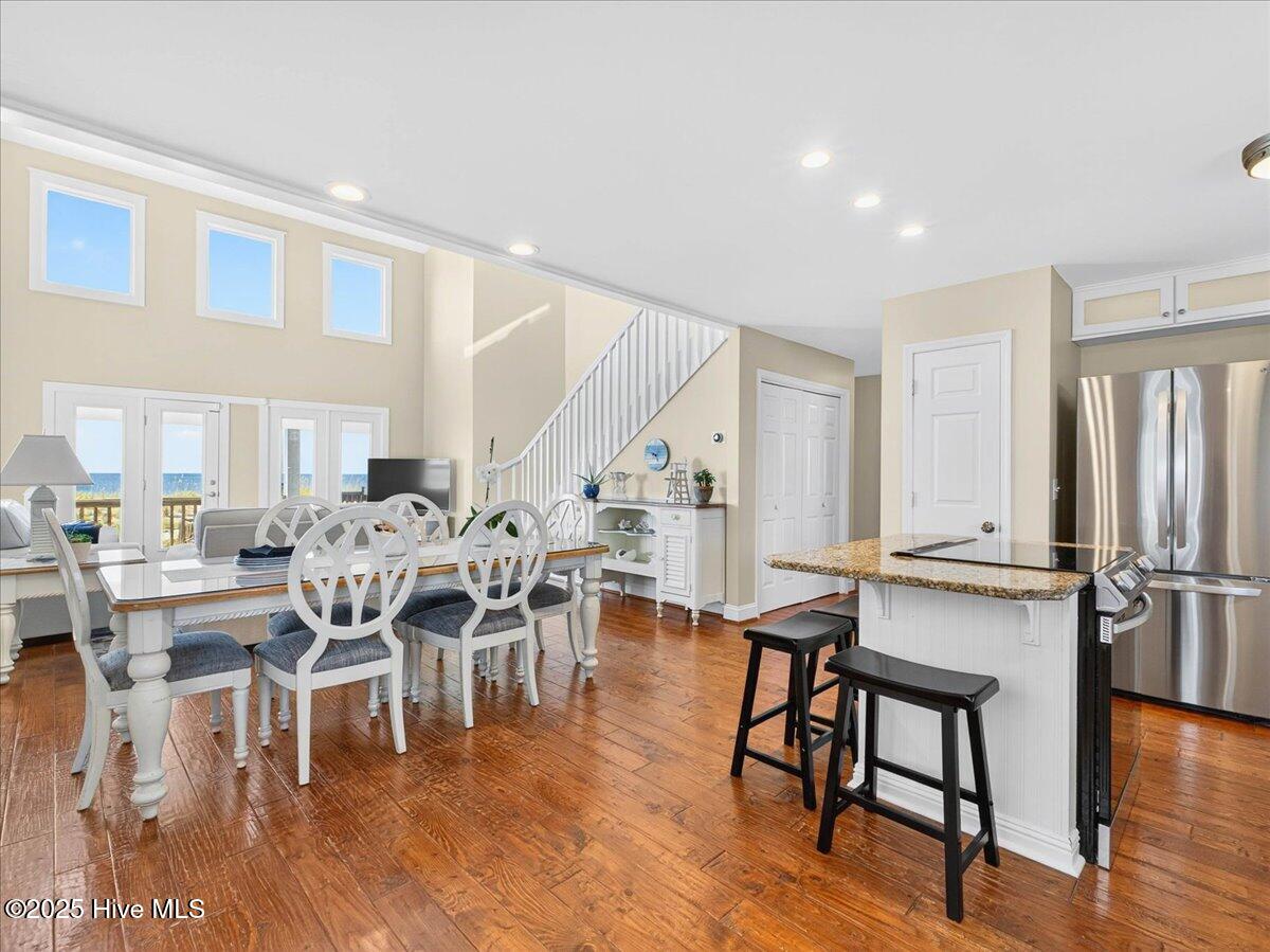 100521504 | Photo 12