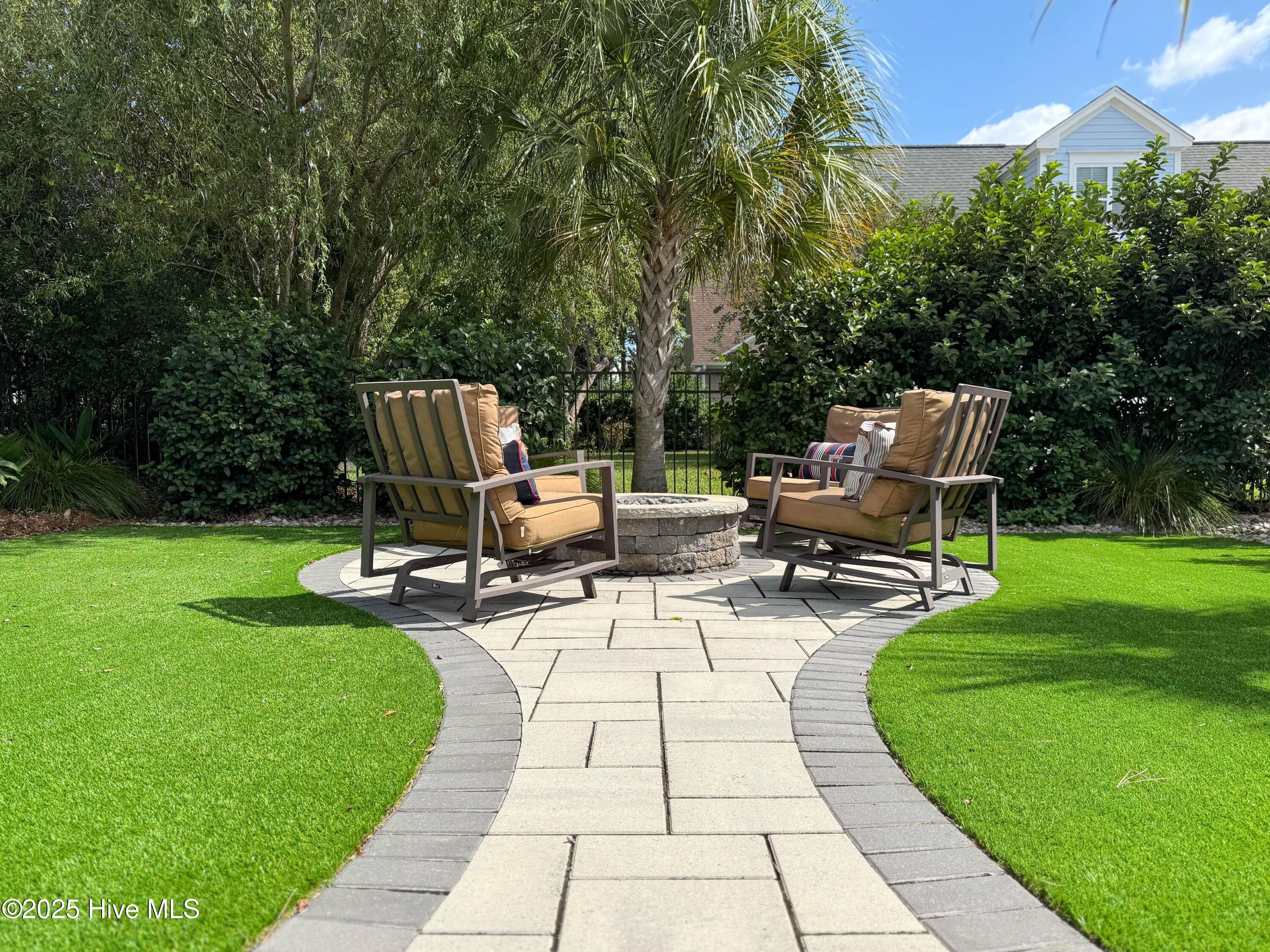 100534073 | Photo 36