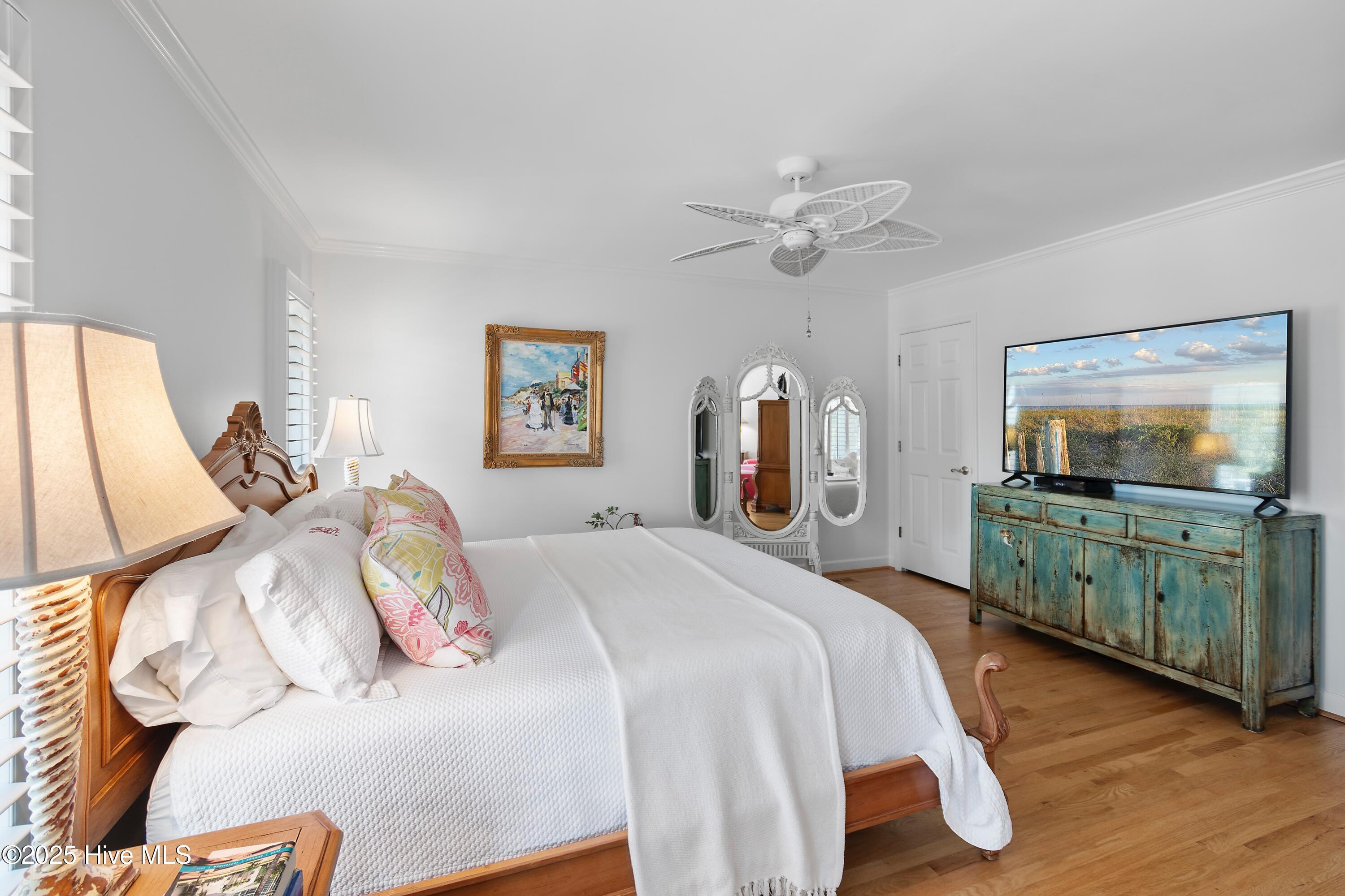 100527373 | Photo 26