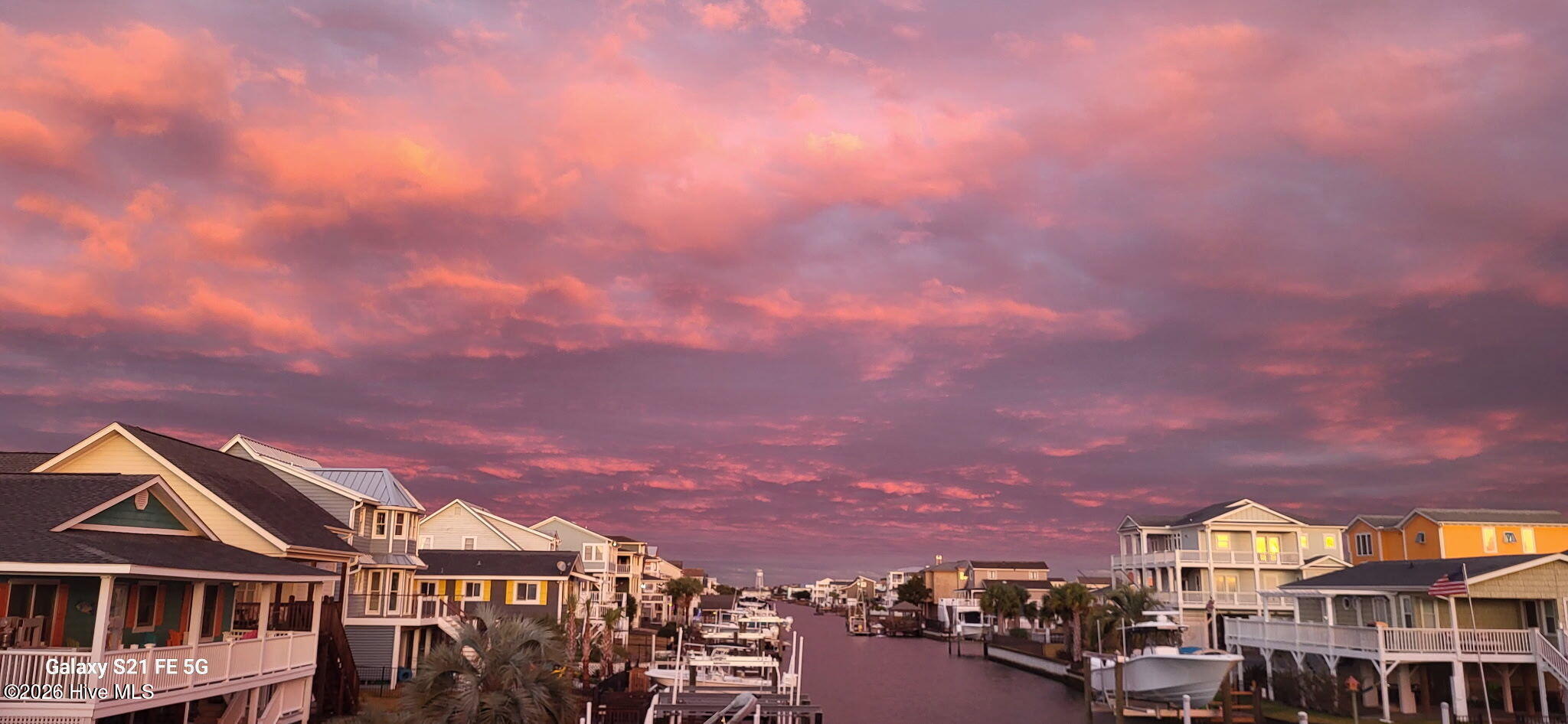 100545181 | Photo 54