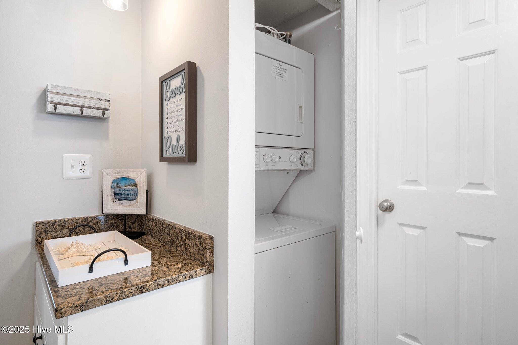 100495398 | Photo 19