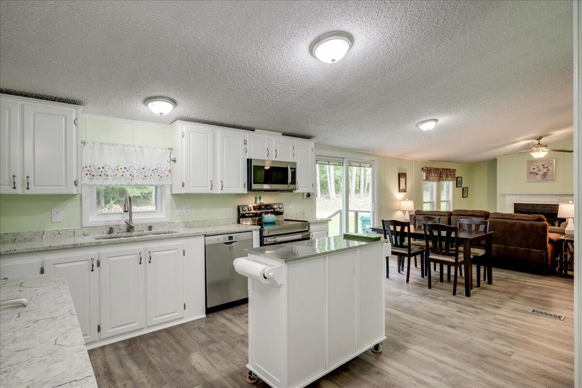 1755 Comanche Circle