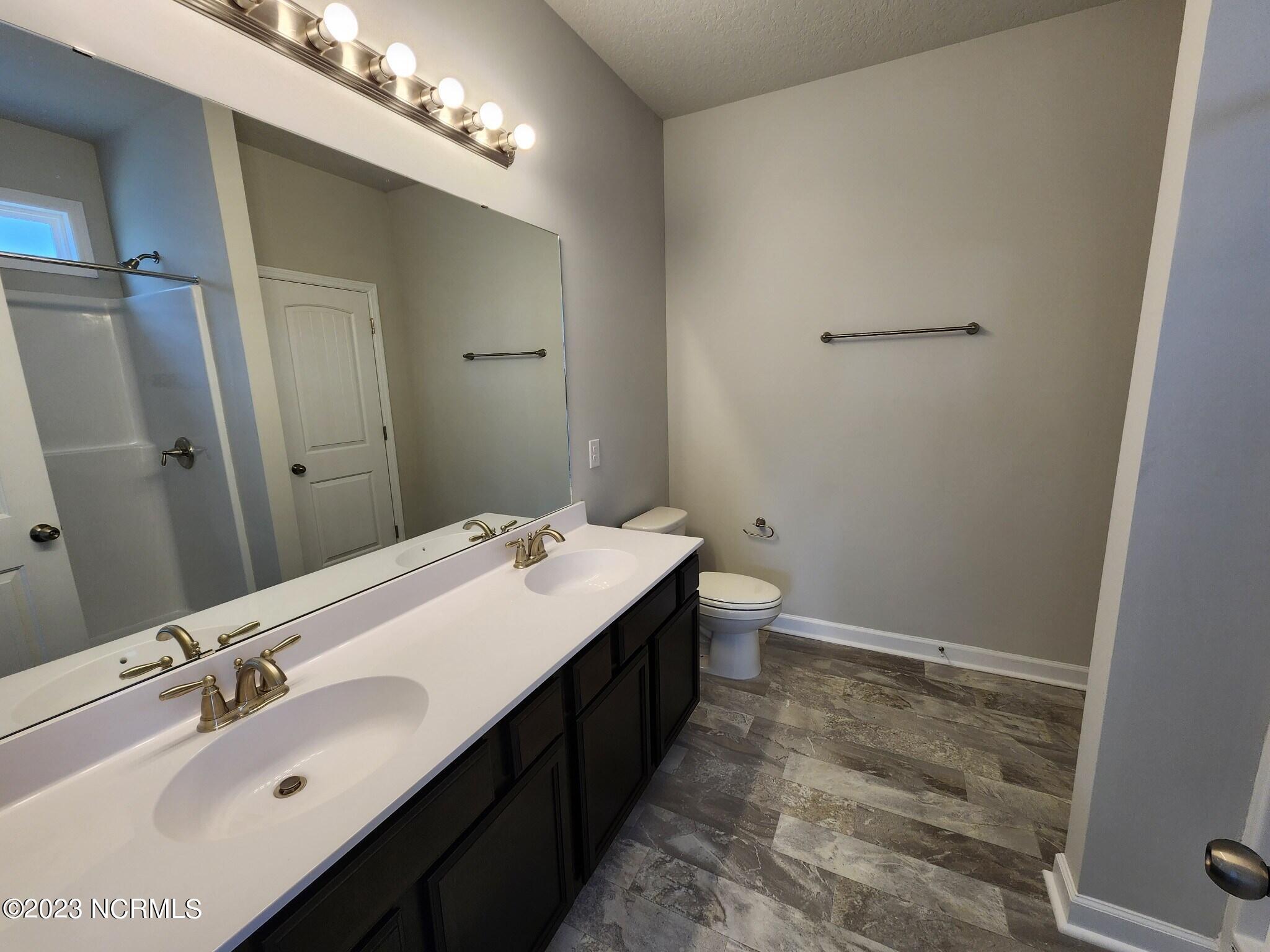 100524735 | Photo 16