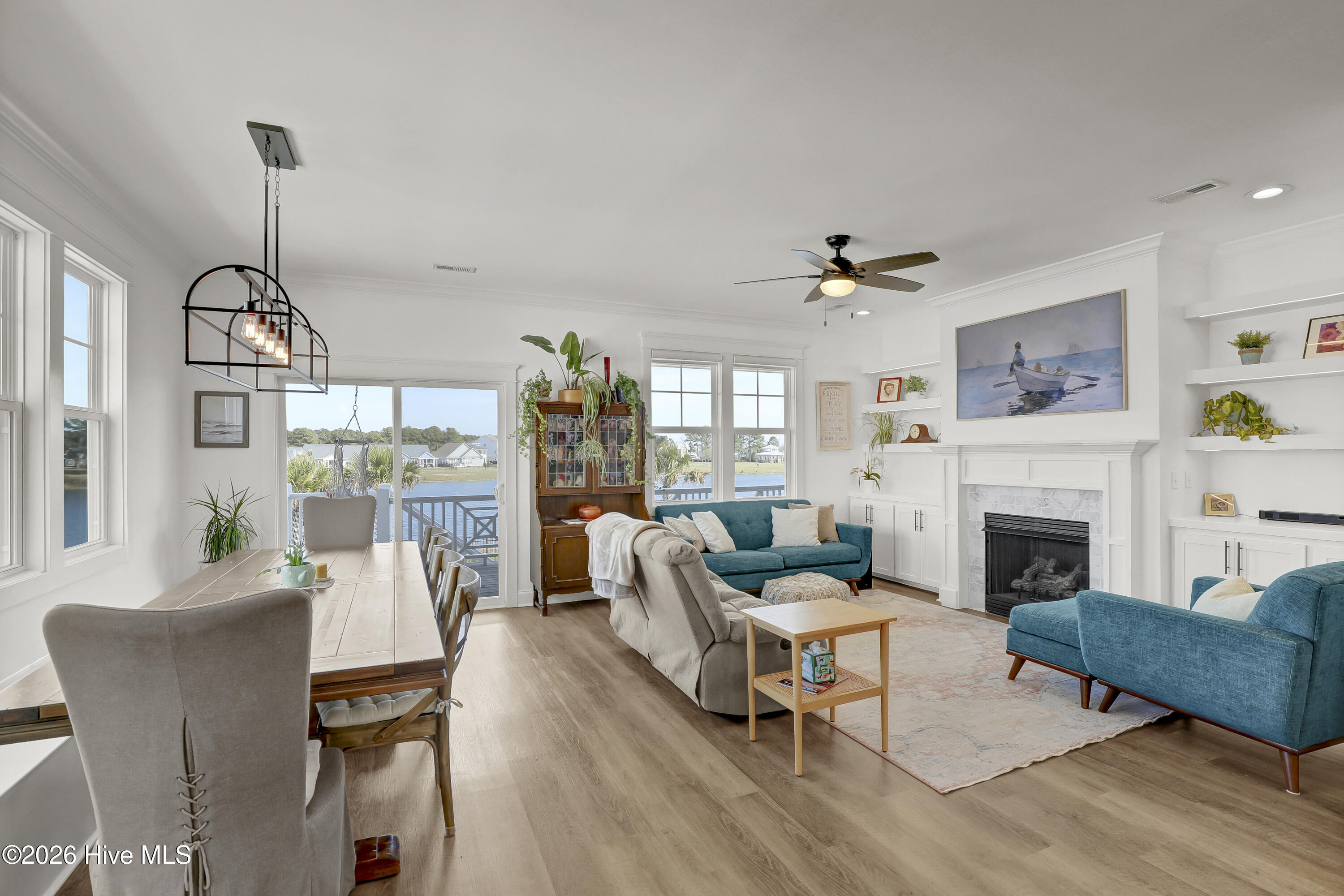 100561723 | Photo 13