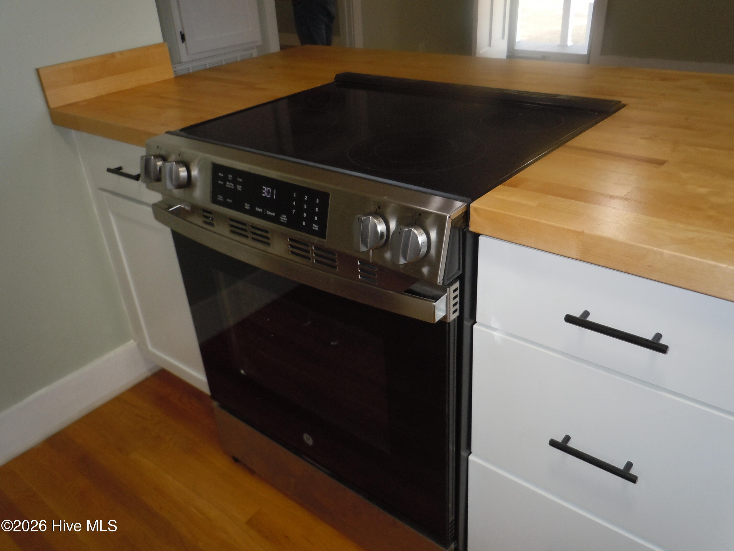 100553608 | Photo 10