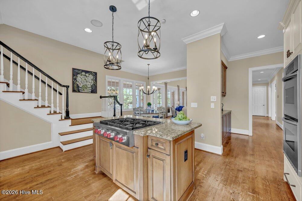 100558006 | Photo 16