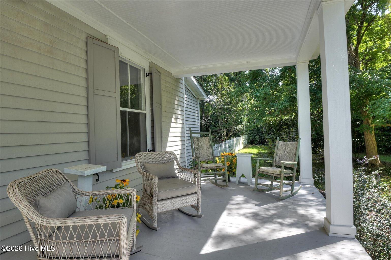 Photo 4 of Single family home for sale at 800 Buncombe St, Edgefield, SC 29824 | MLS# 100608726 | Listing updated on 2026-10-07