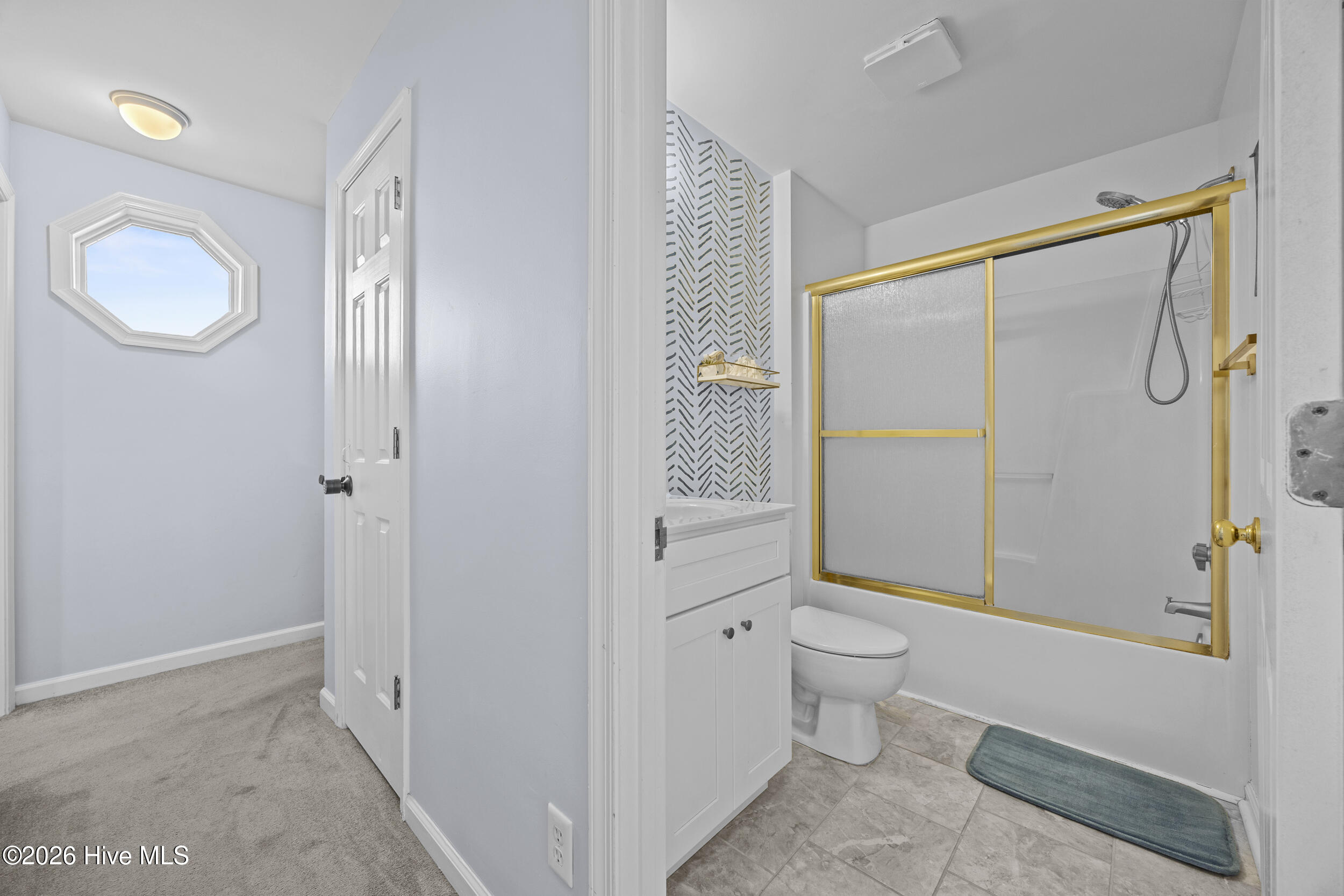 100552851 | Photo 20