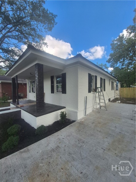 Photo 3 of Single family home for sale at 2016 Nash Ave, Savannah, GA 31405 | MLS# SA364726 | Listing updated on 2026-09-17