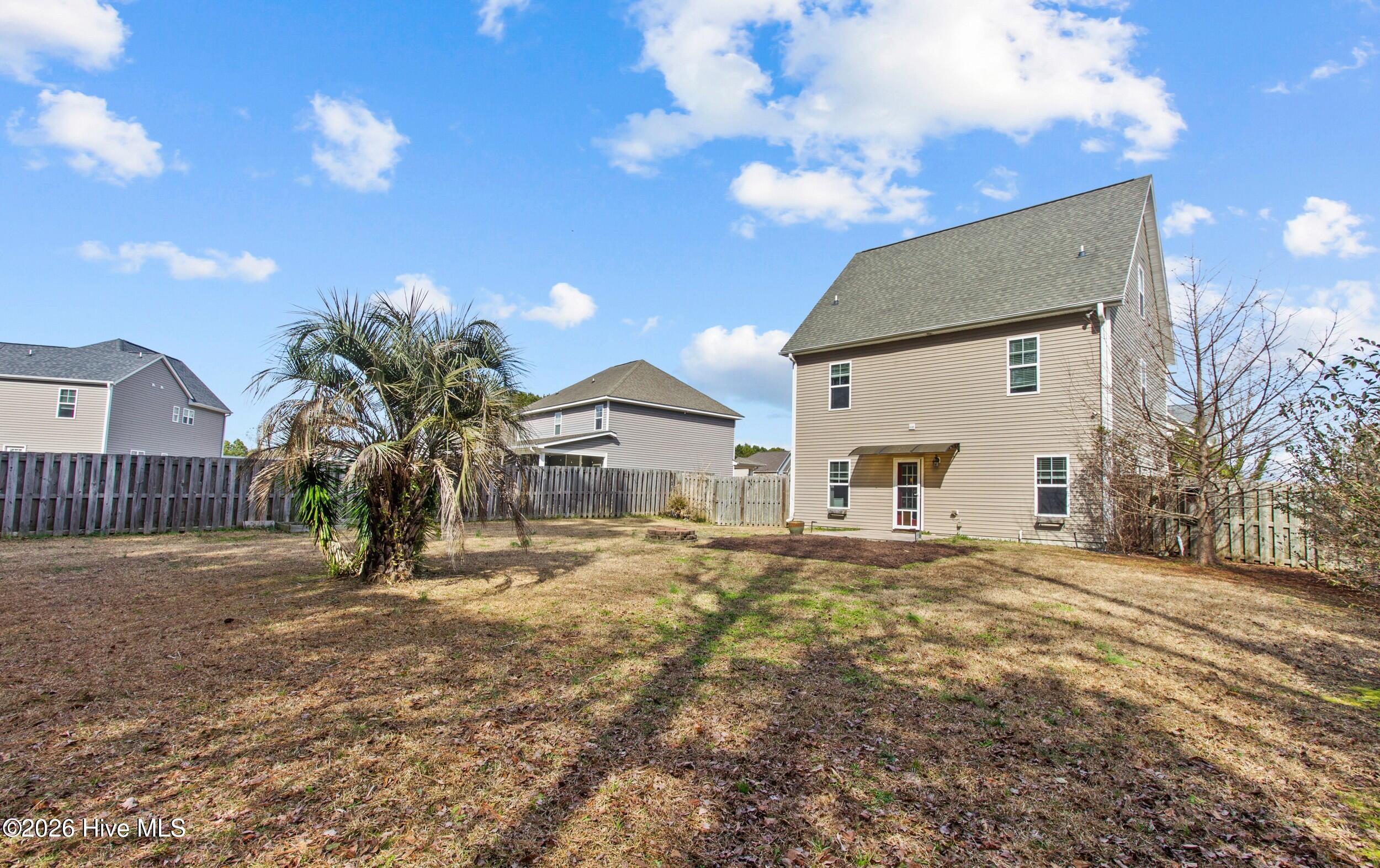 100554579 | Photo 40