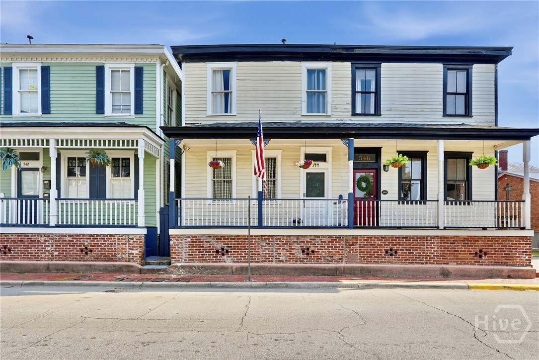 Photo 1 of Townhouse for sale at 544 E Gaston St, Savannah, GA 31401 | MLS# SA357820 | Listing updated on 2026-09-15