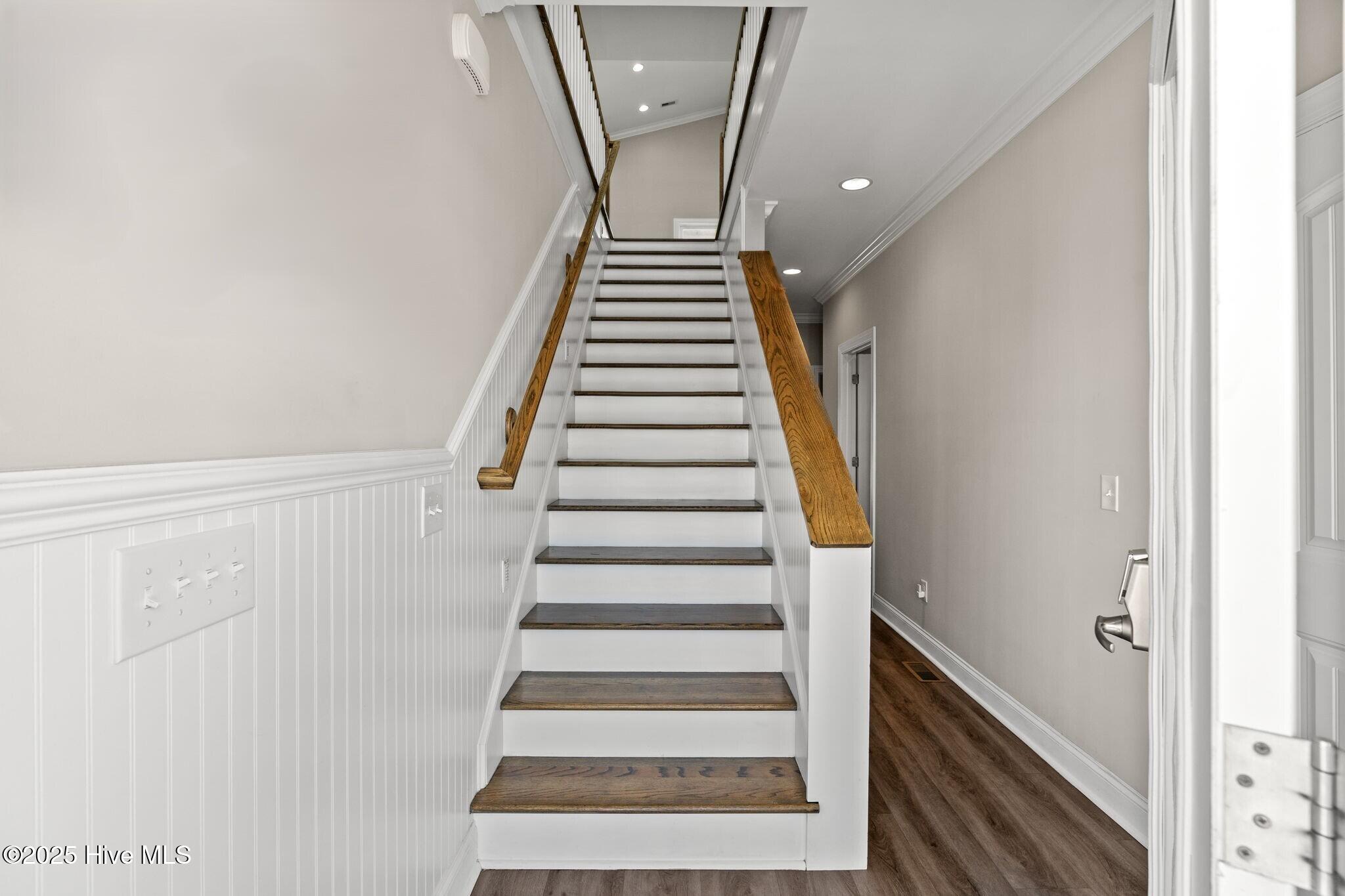 100535074 | Photo 15