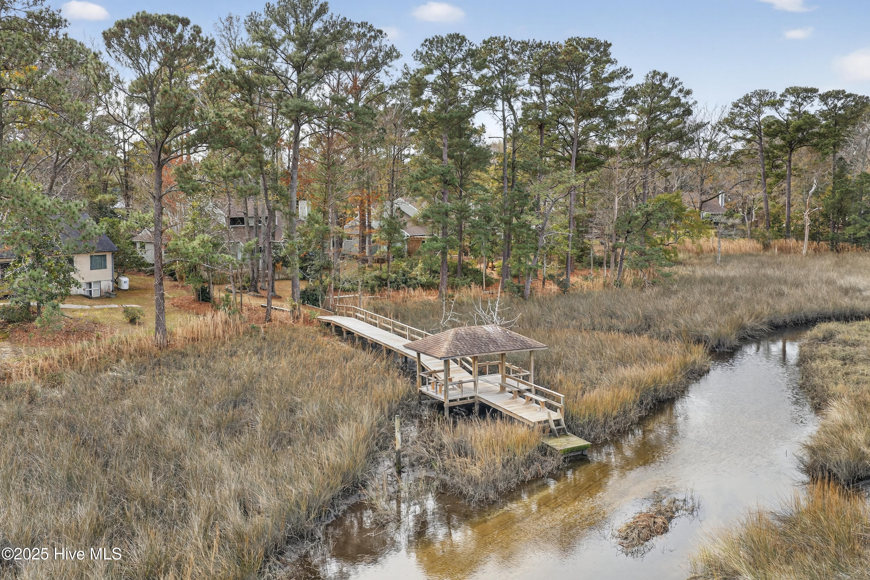 100543749 | Photo 46