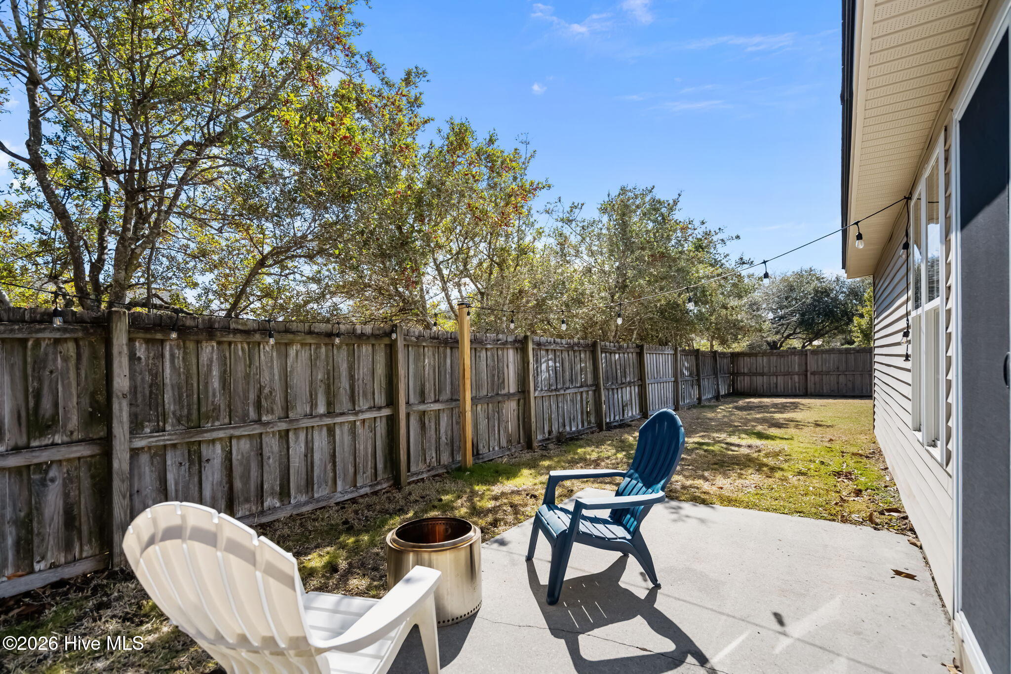 100556215 | Photo 45