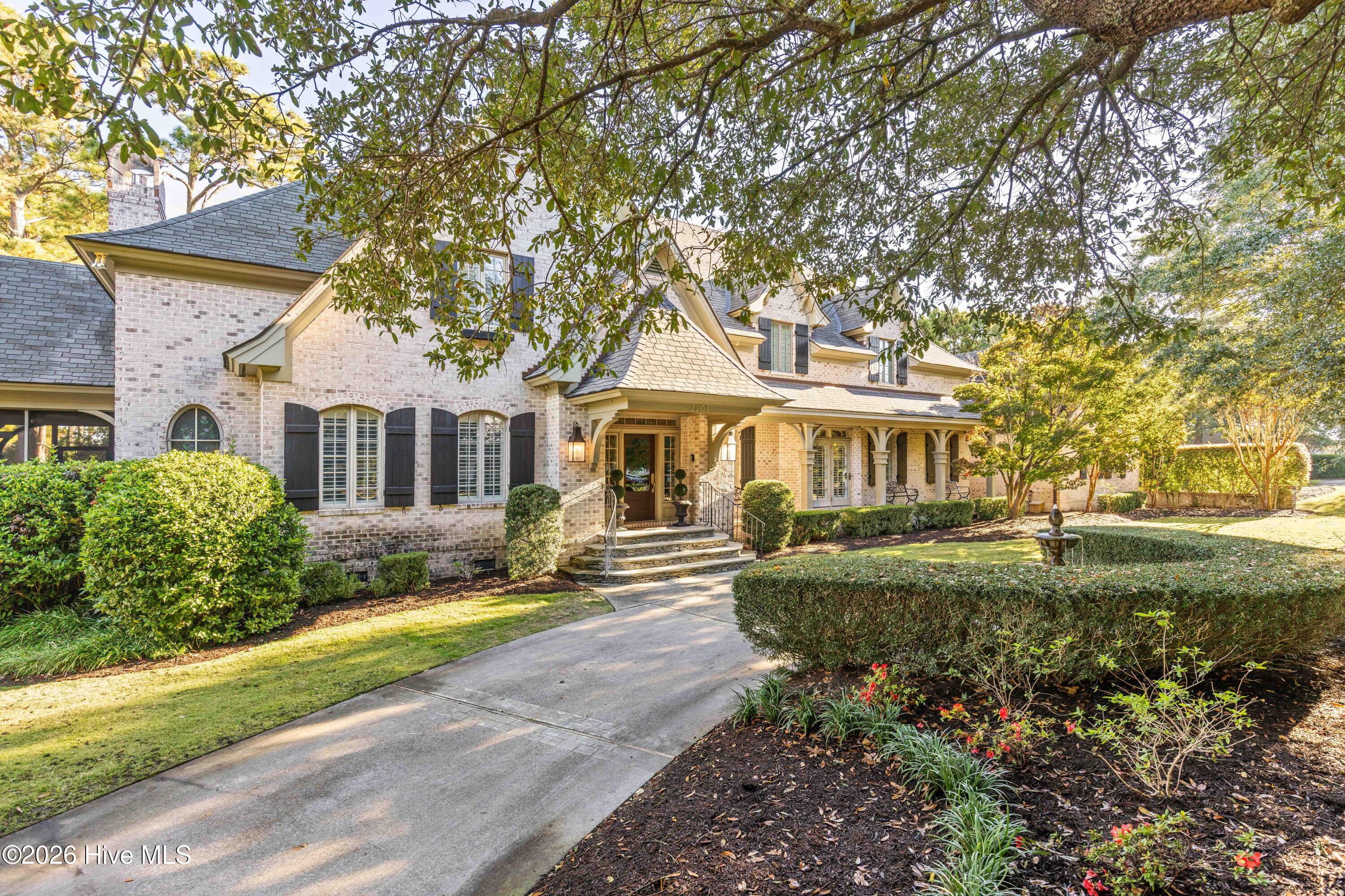 100555813 | Photo 87