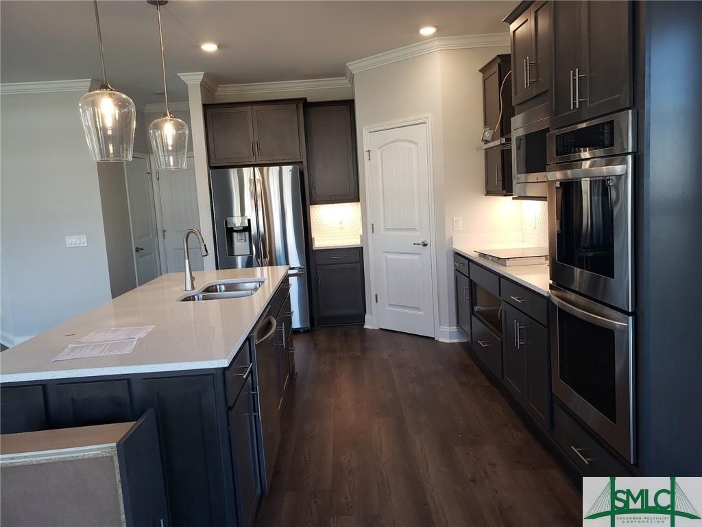 Identical Plan but colors will vary.