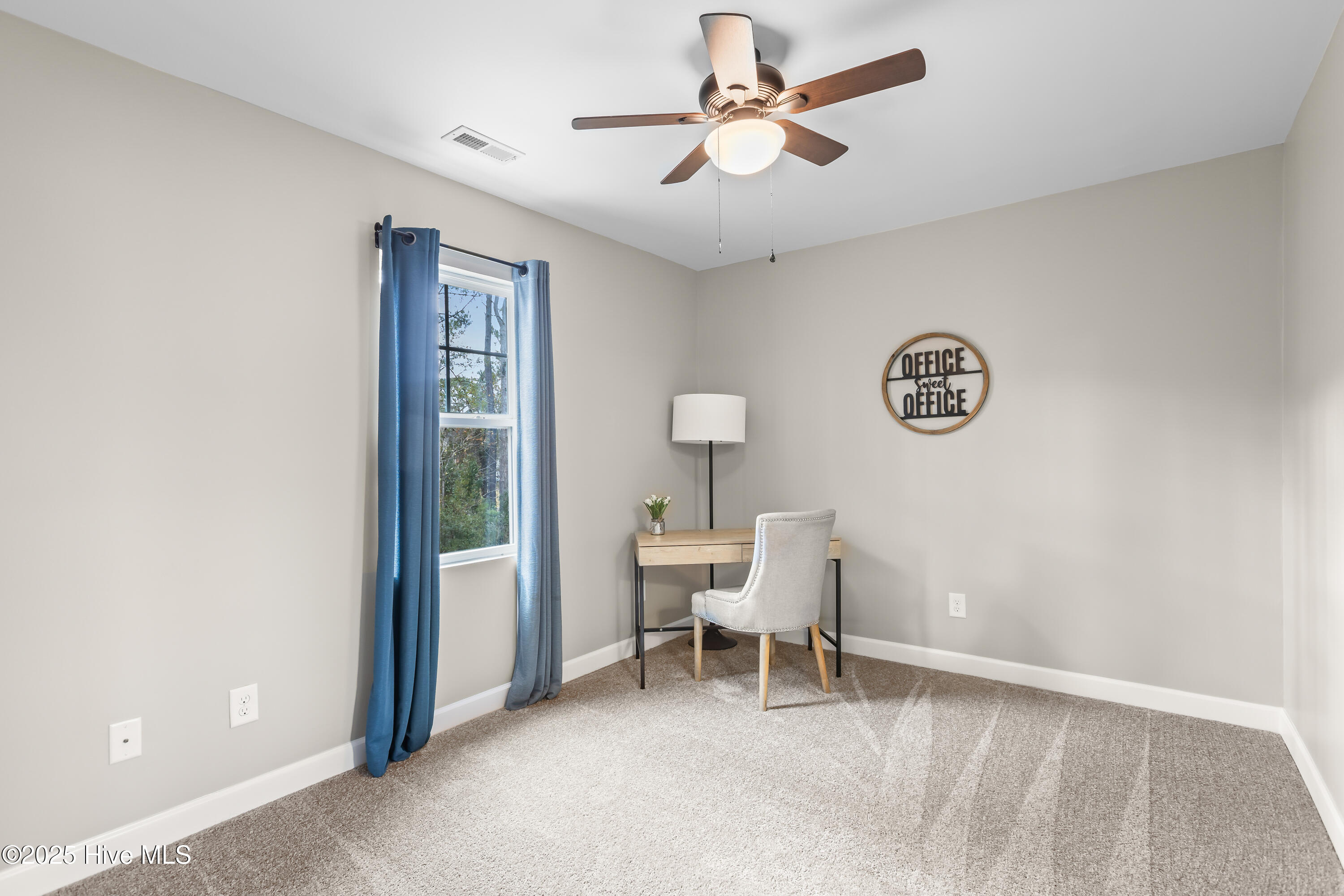 100541001 | Photo 25