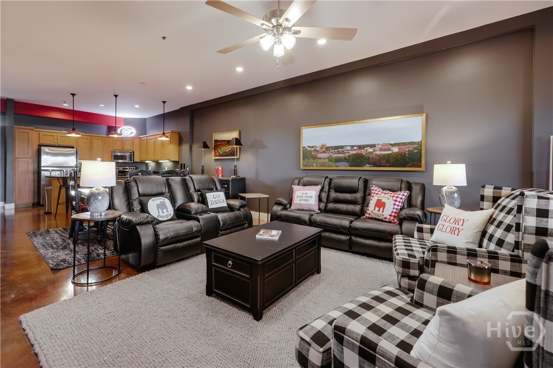 494 Baxter Street 32