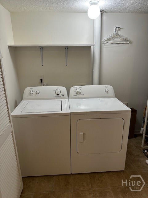 Washer/Dryer included