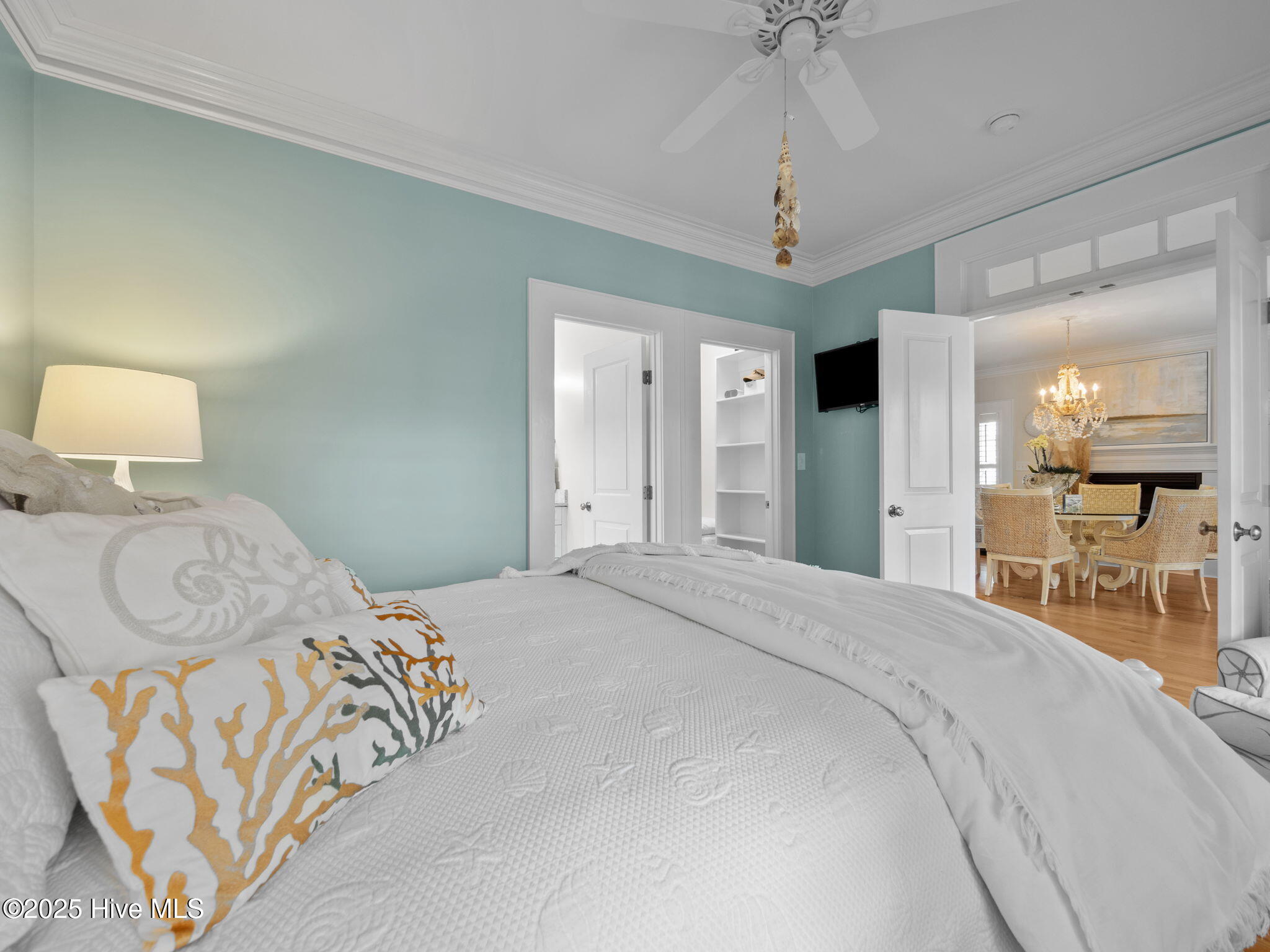 100527166 | Photo 46