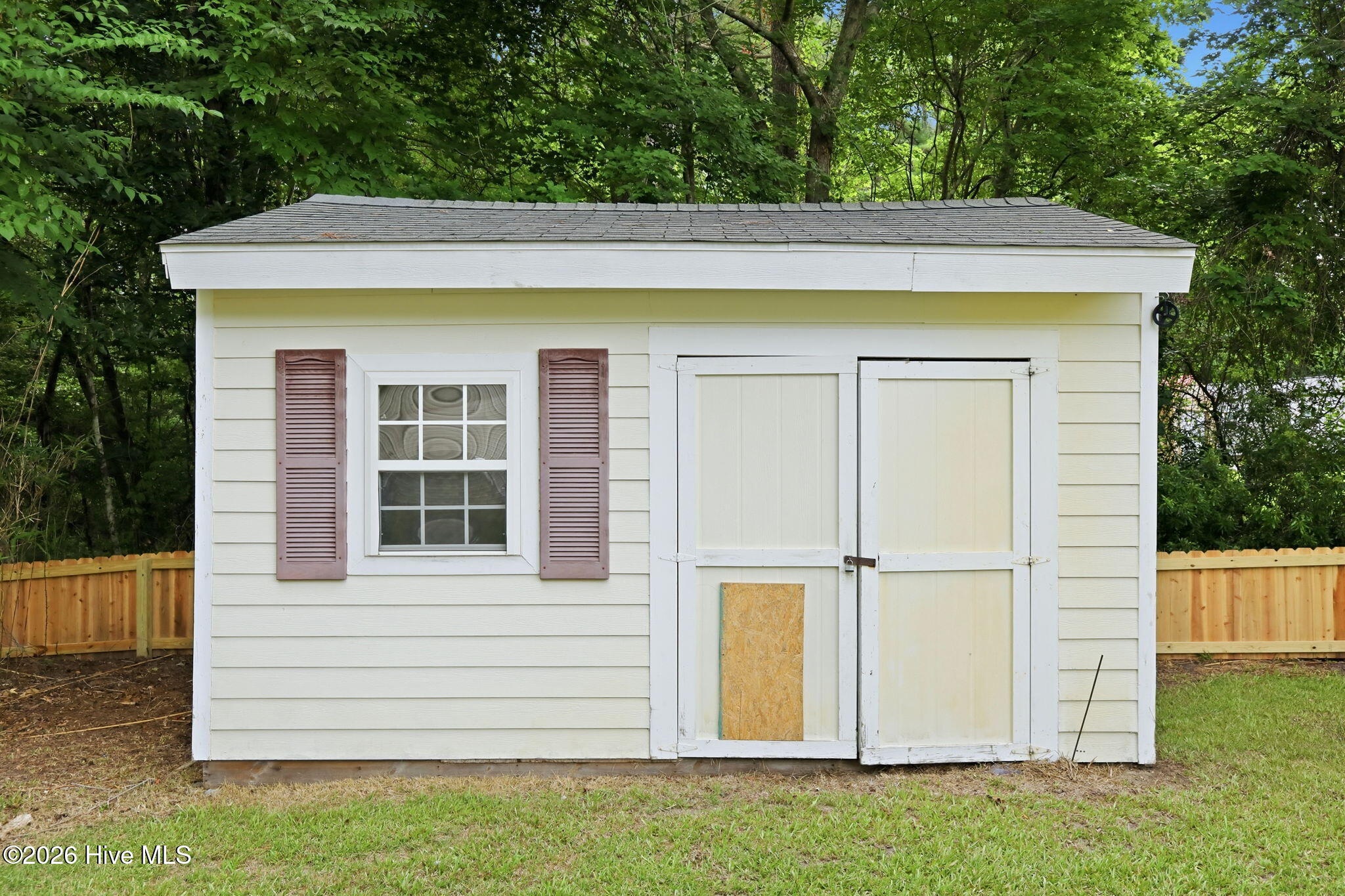110 Southwest Drive,Newport