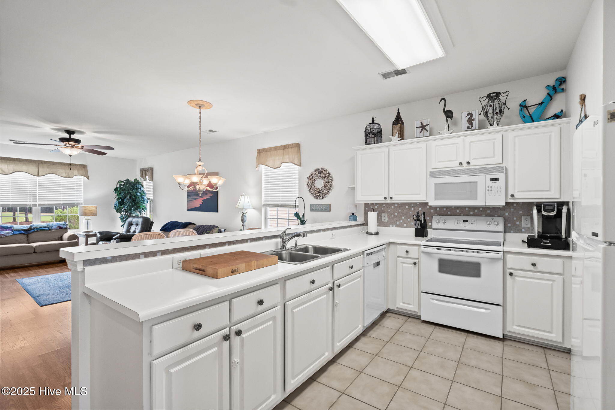 100524057 | Photo 12