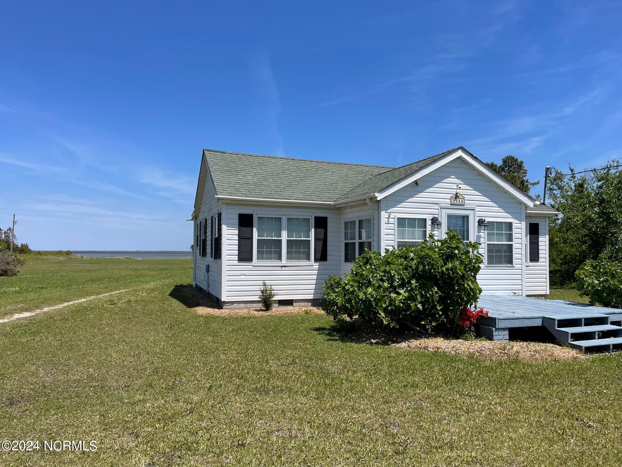 2524 Cedar Island Road,Cedar Island