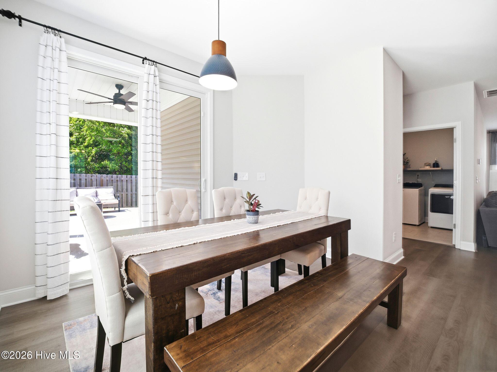 100569792 | Photo 19