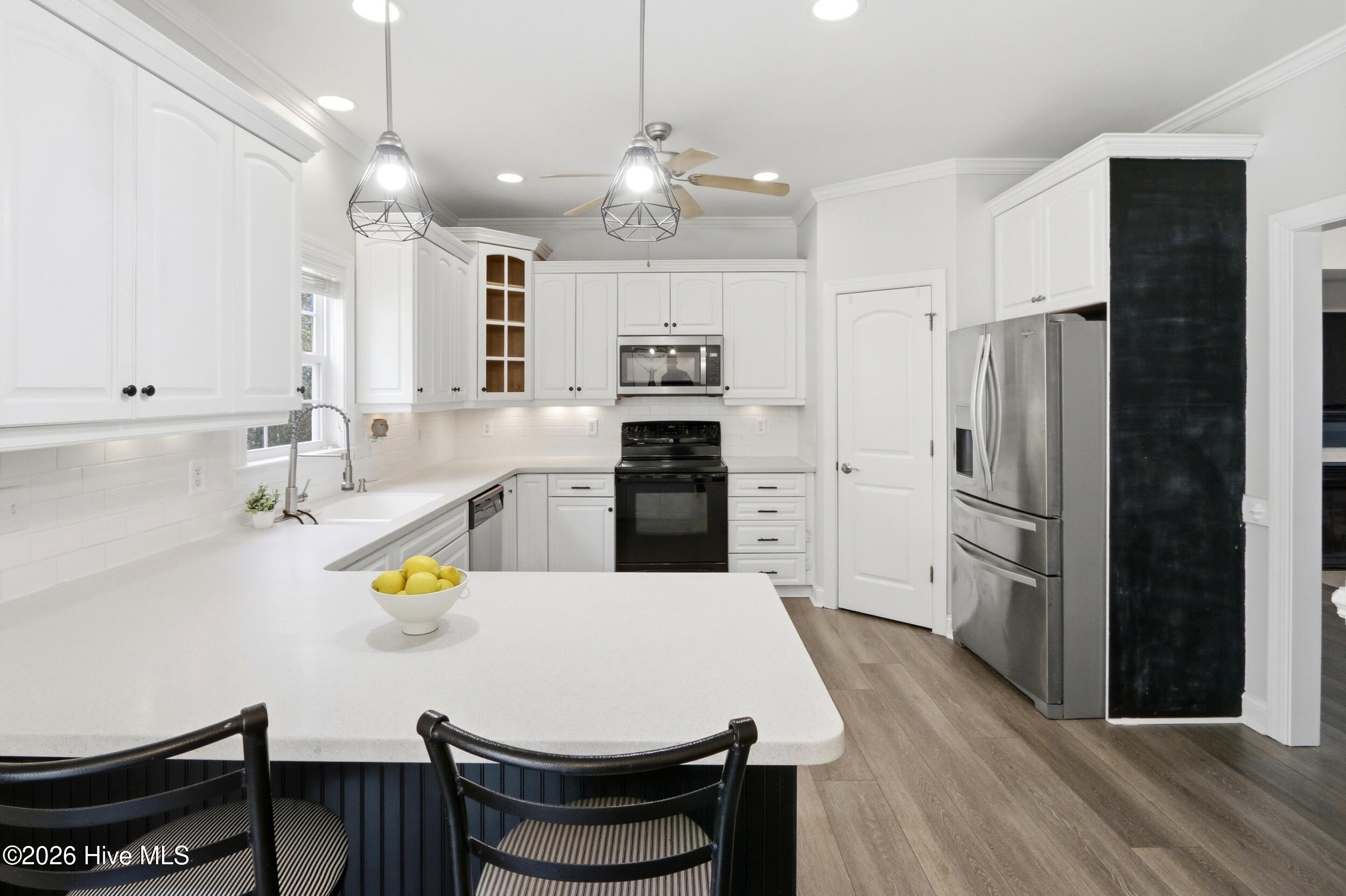 100538724 | Photo 13