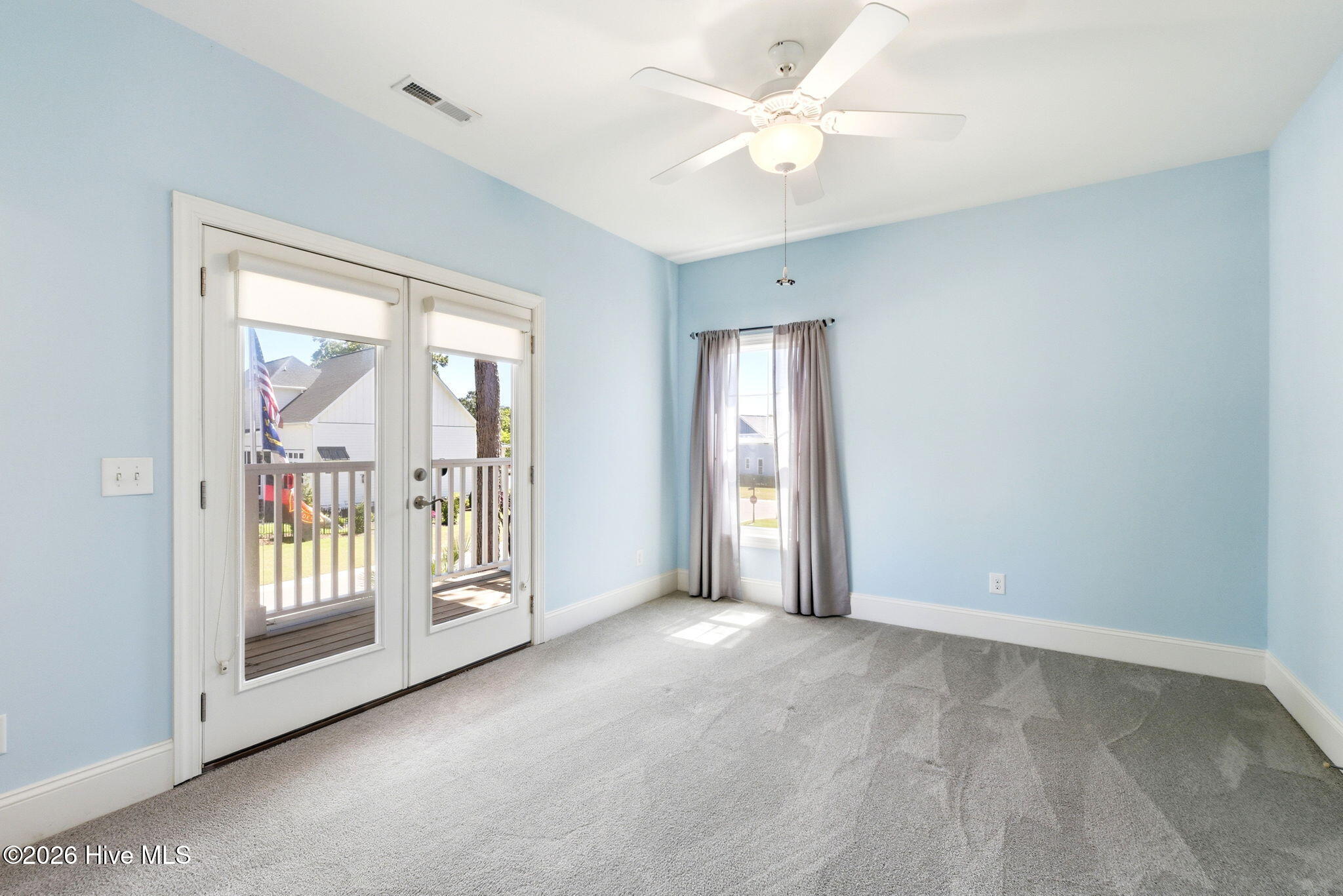 100566822 | Photo 37