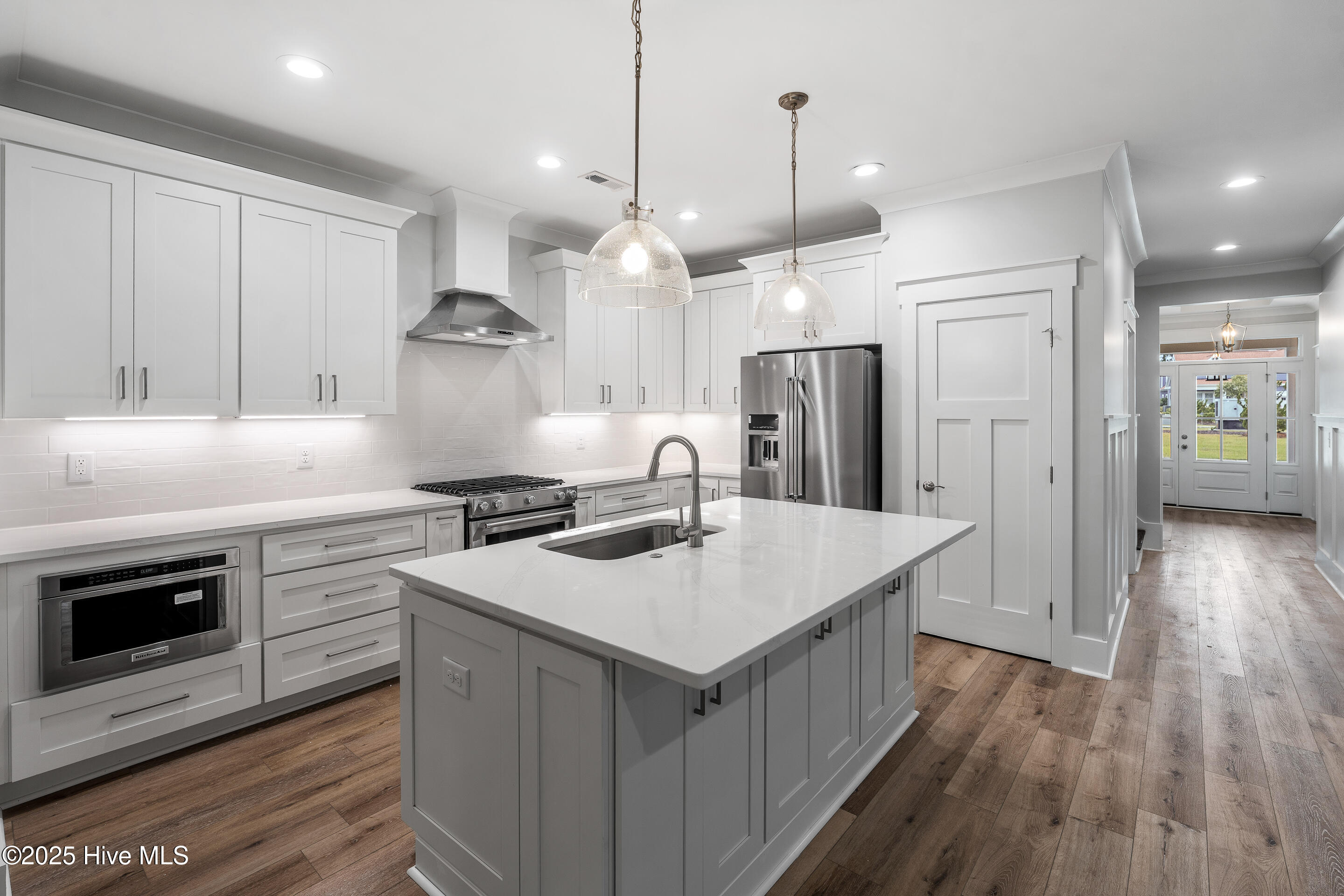 100515722 | Photo 18