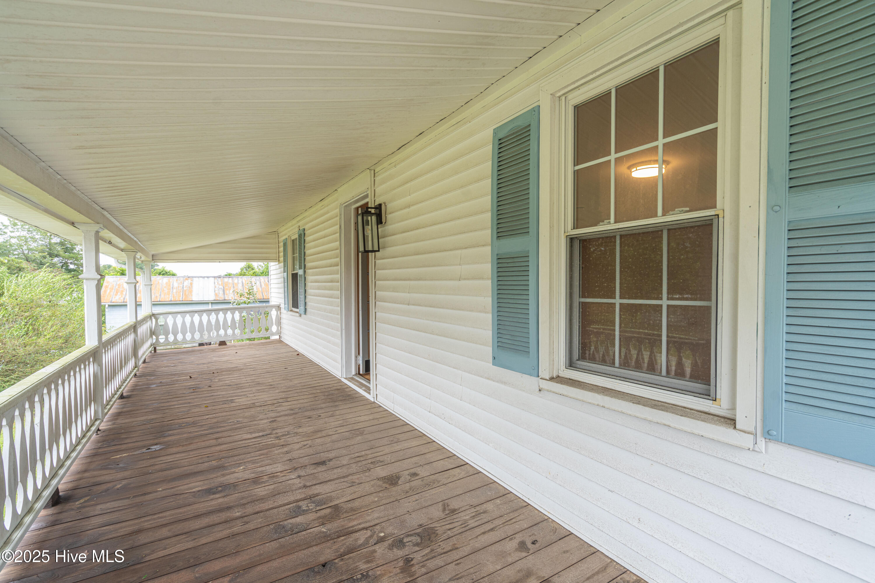 100536527 | Photo 34