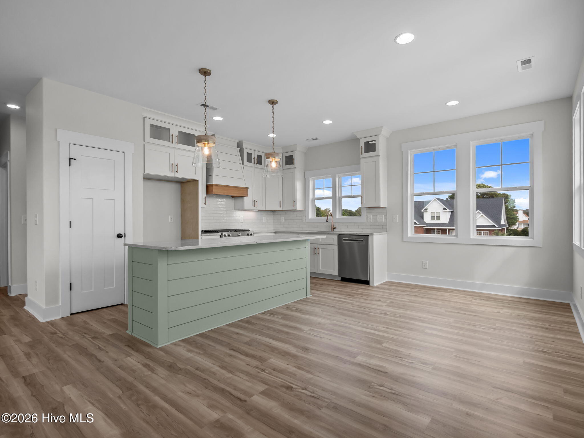 656 Fishermans Point,Newport