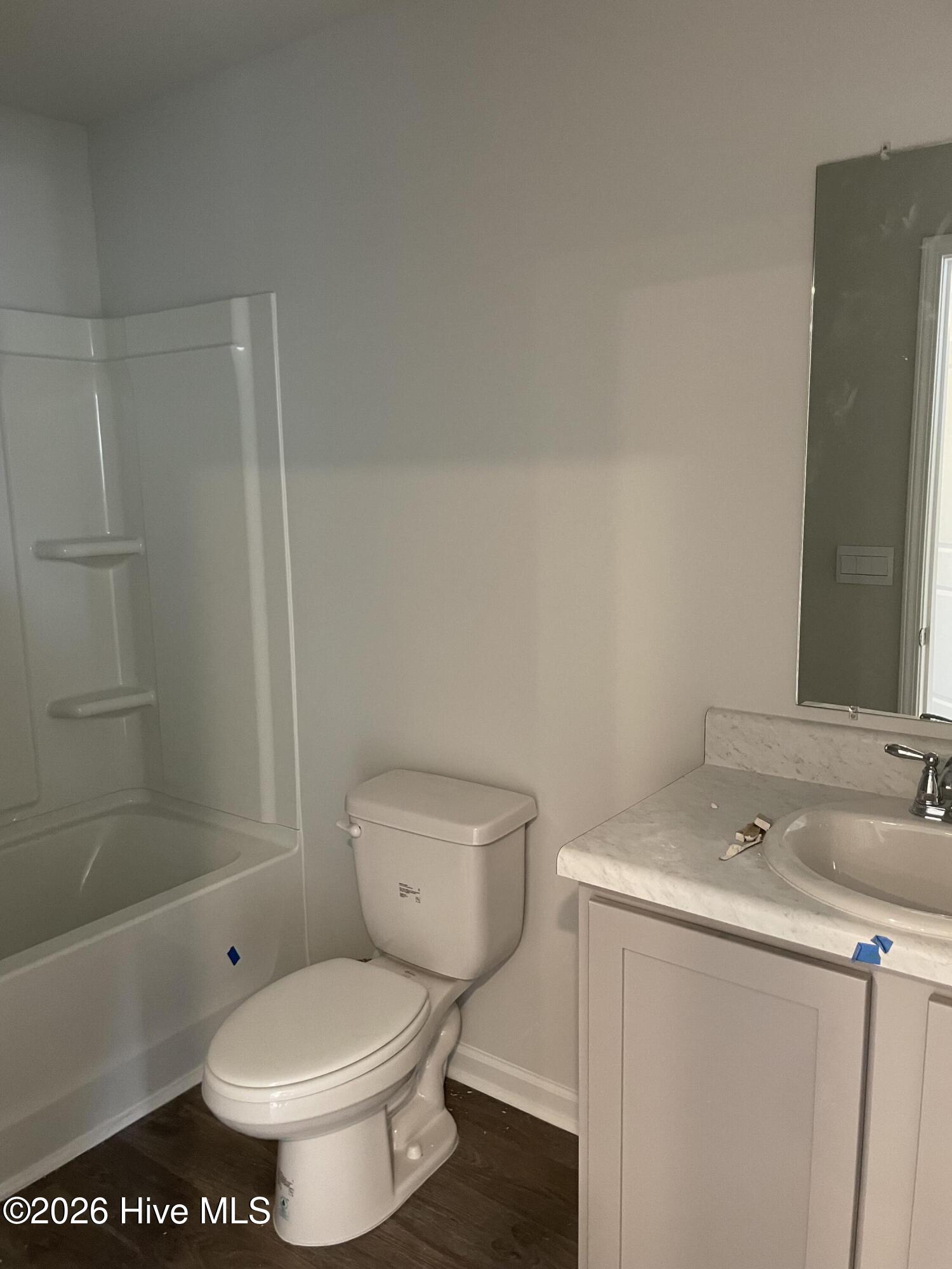 100548569 | Photo 26