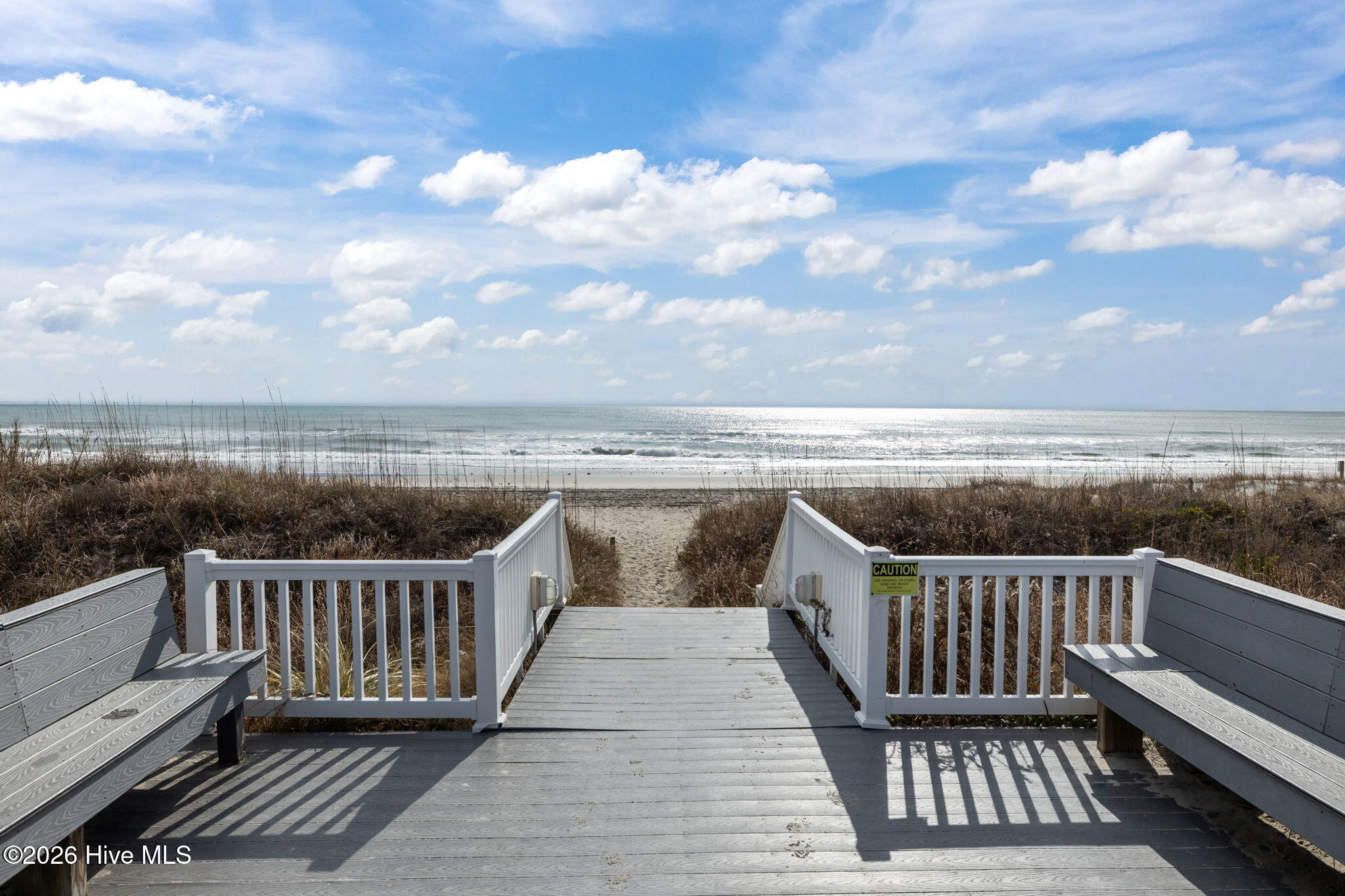 100549810 | Photo 16