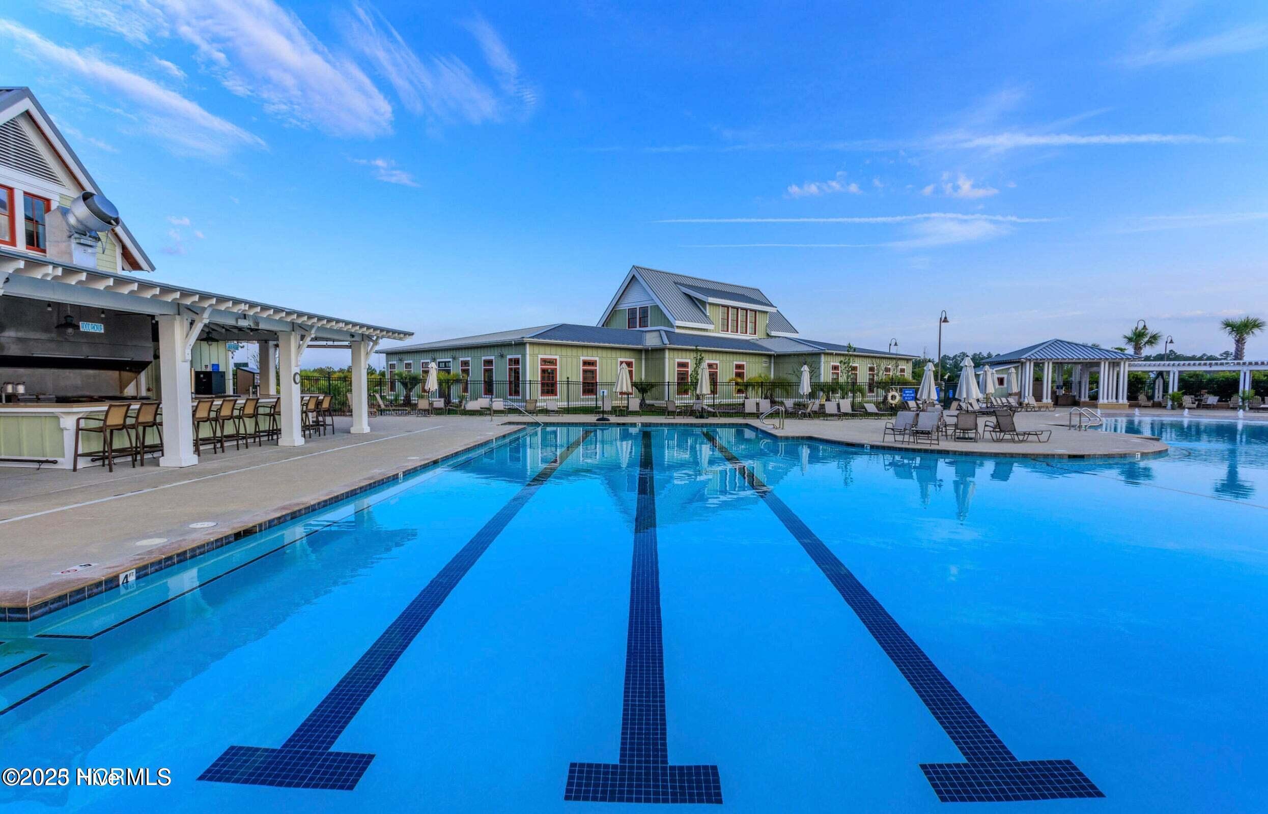 100534915 | Photo 52