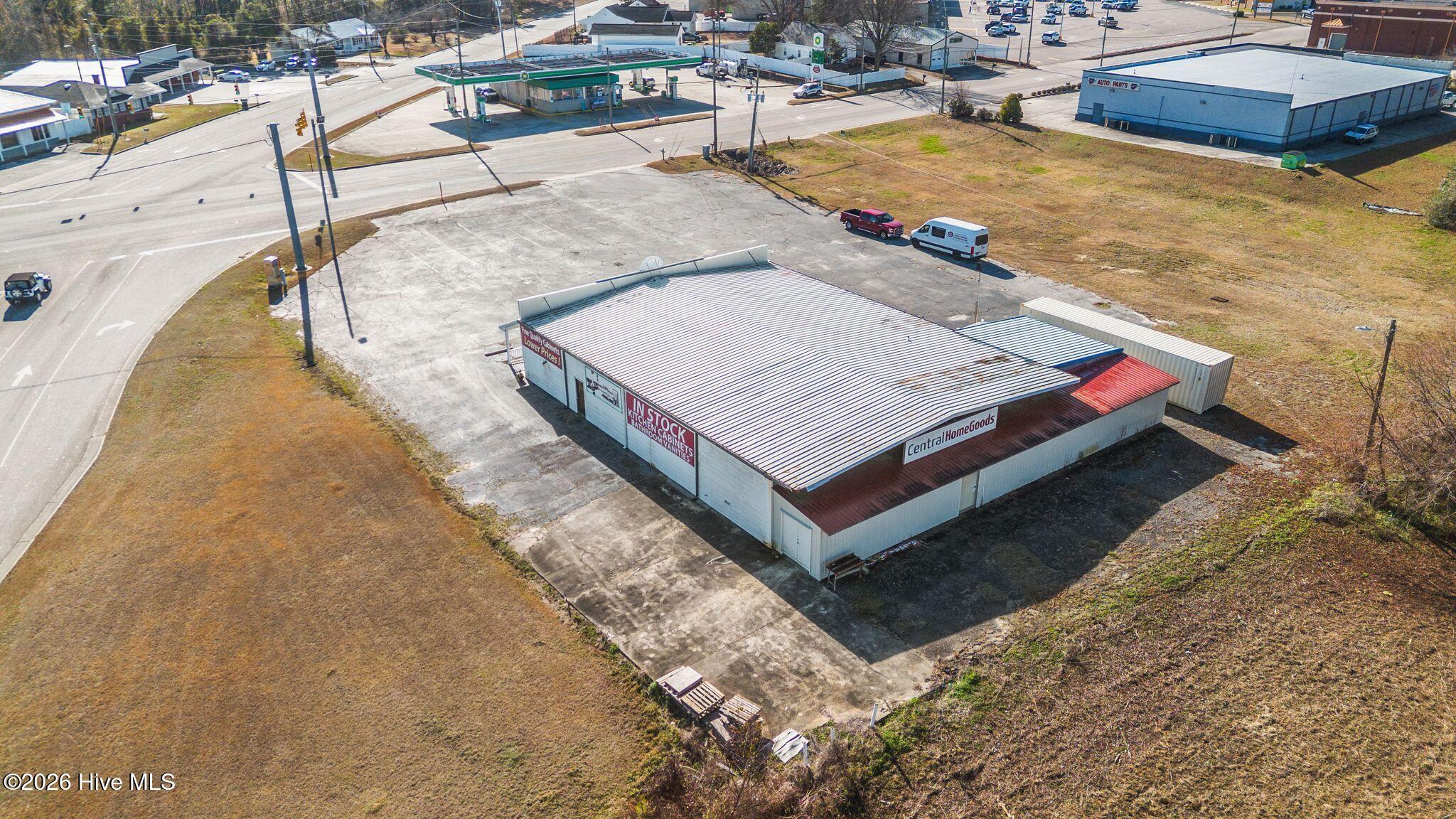 100550441 | Photo 70