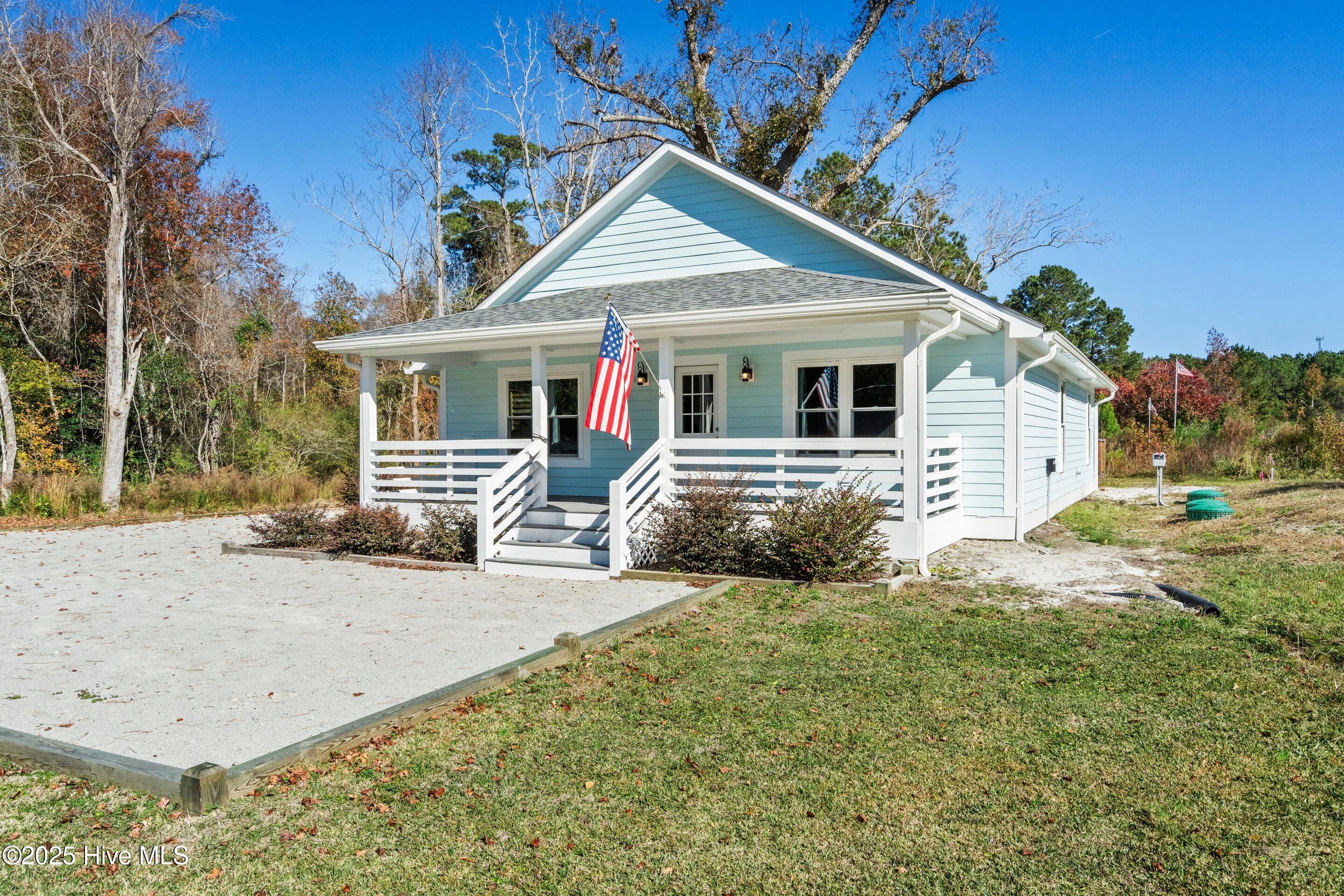 Homes for sale in Bolivia, NC | 1070 Midway Rd Se, Bolivia, NC 28422 | MLS# 100545908