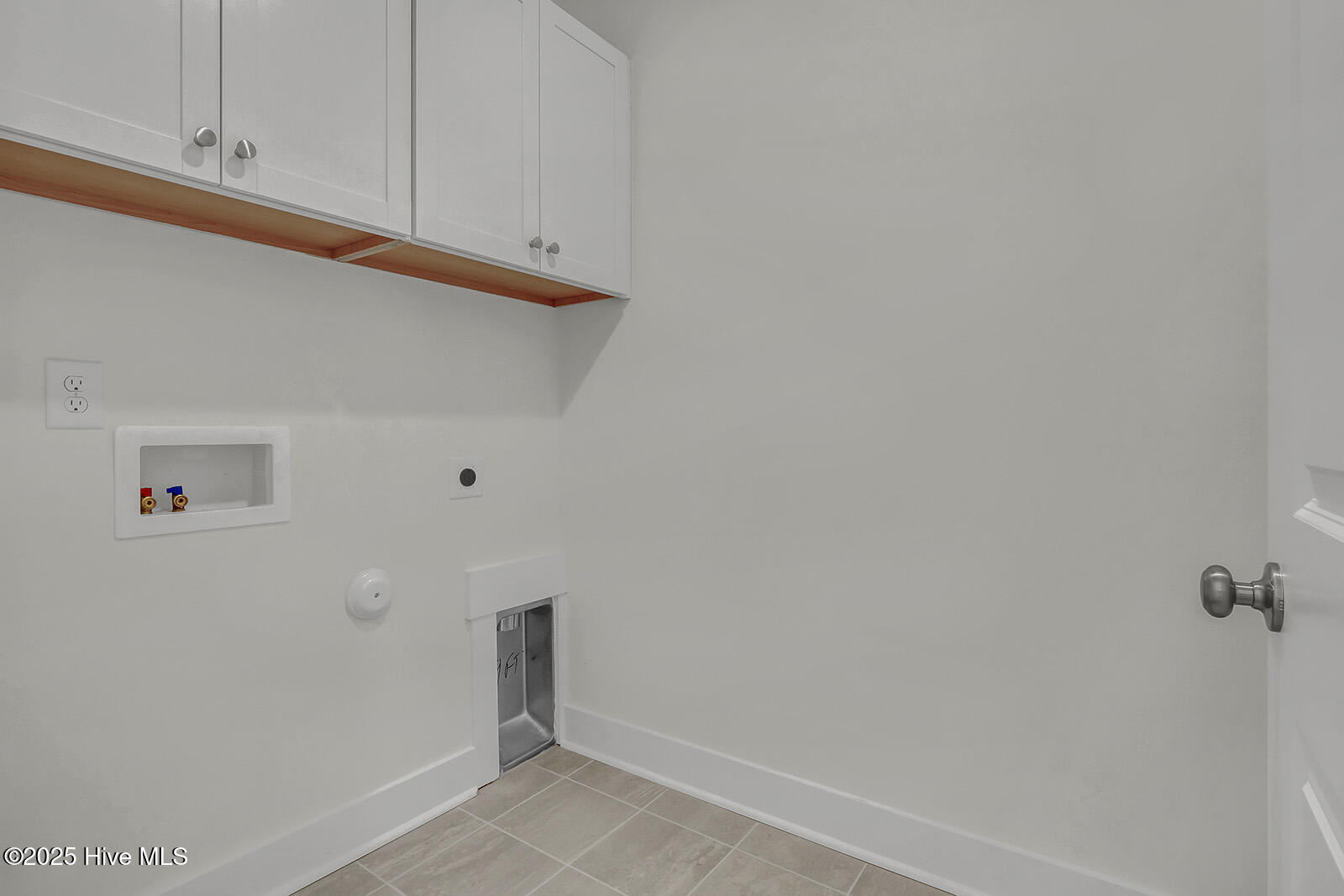 100558047 | Photo 12