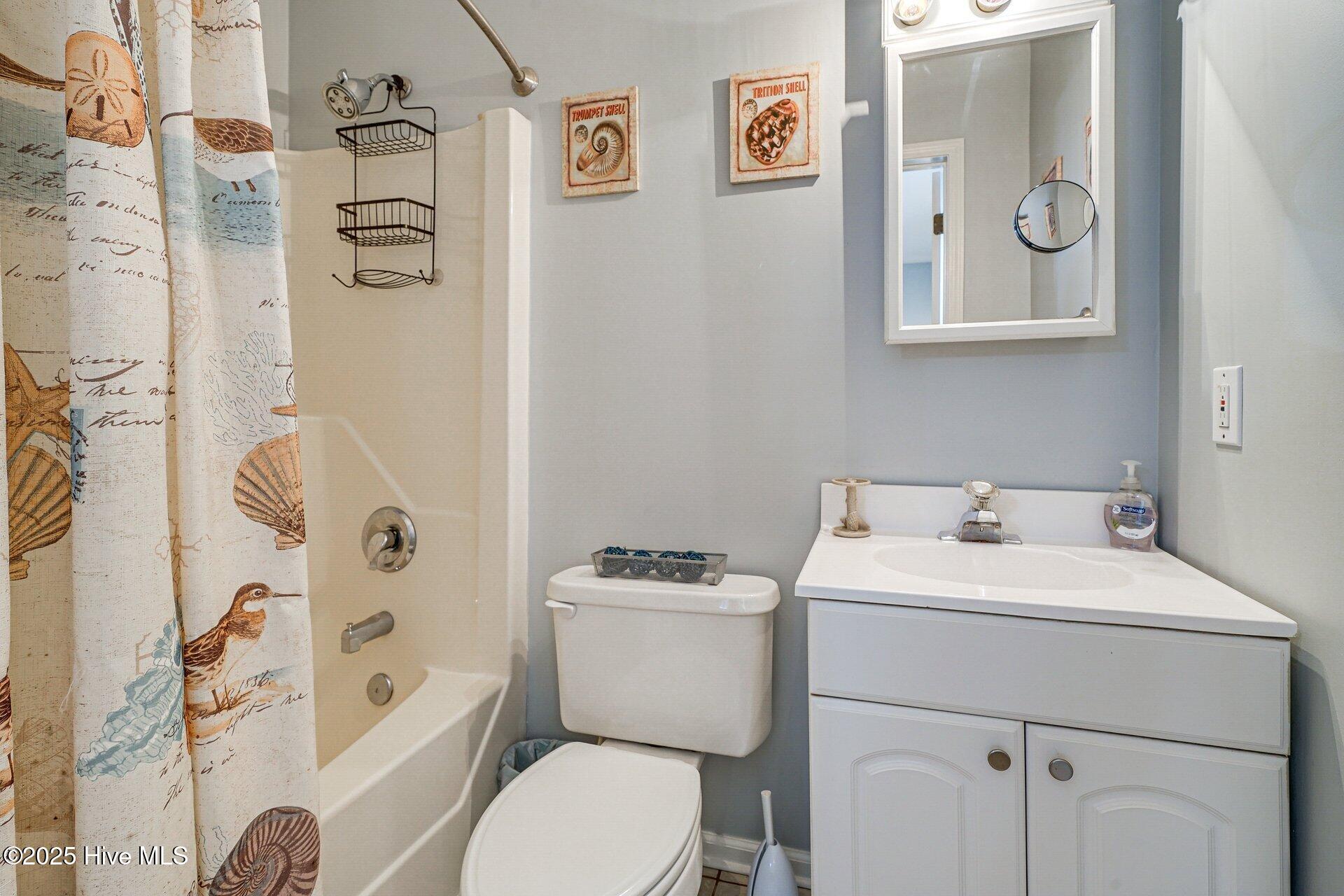 100543285 | Photo 11