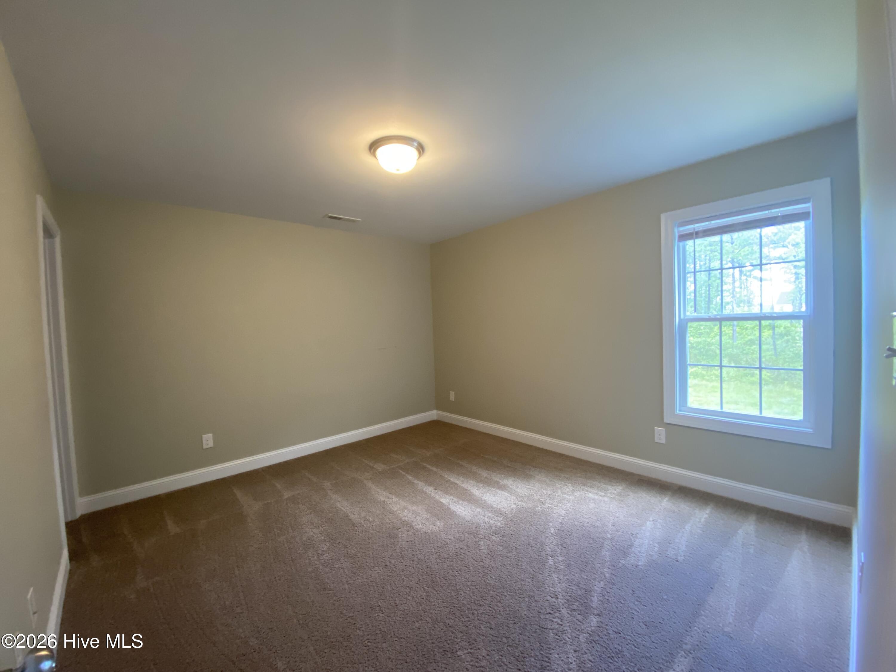 100567028 | Photo 17