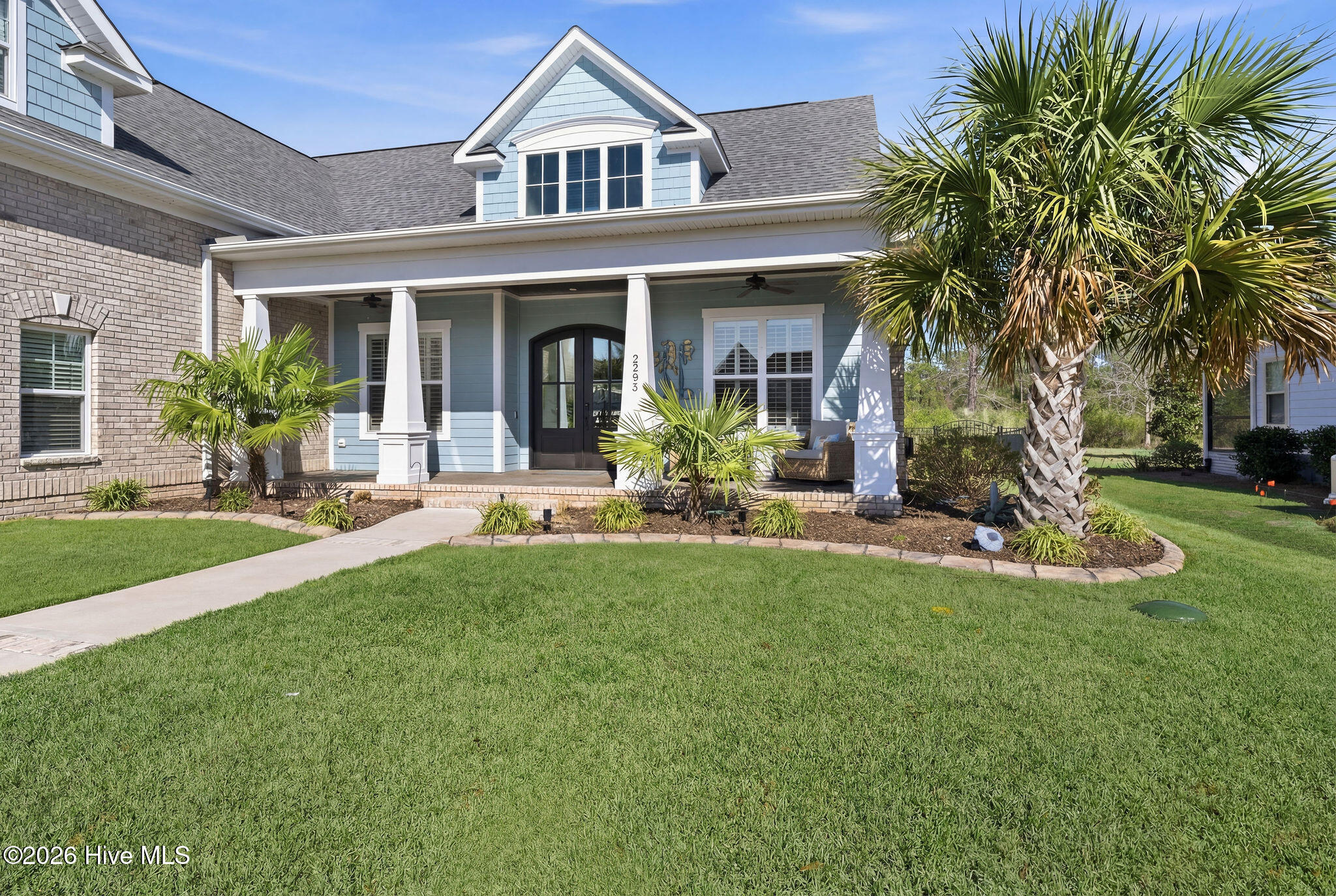 100562967 | Photo 60