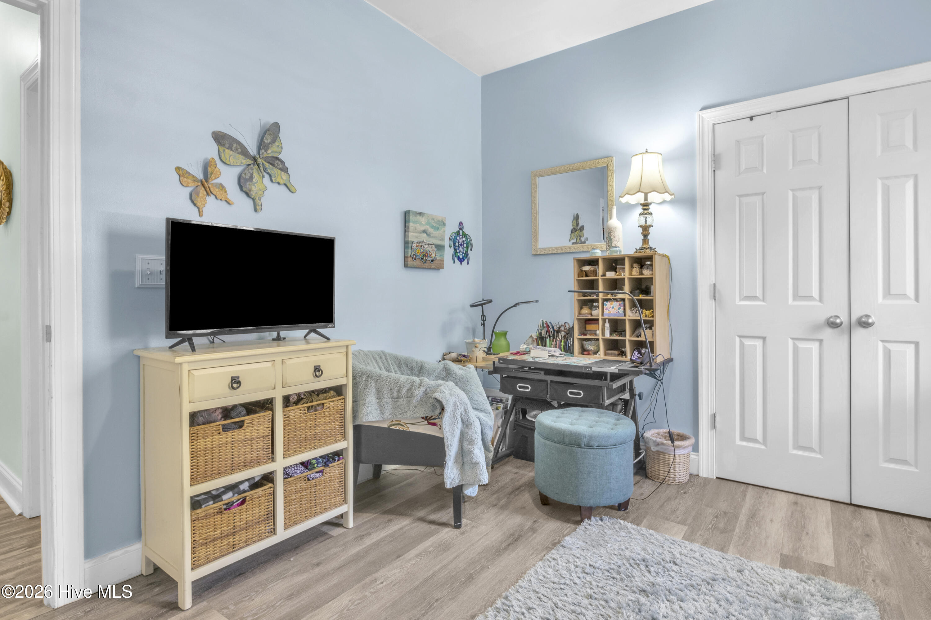 100561283 | Photo 24