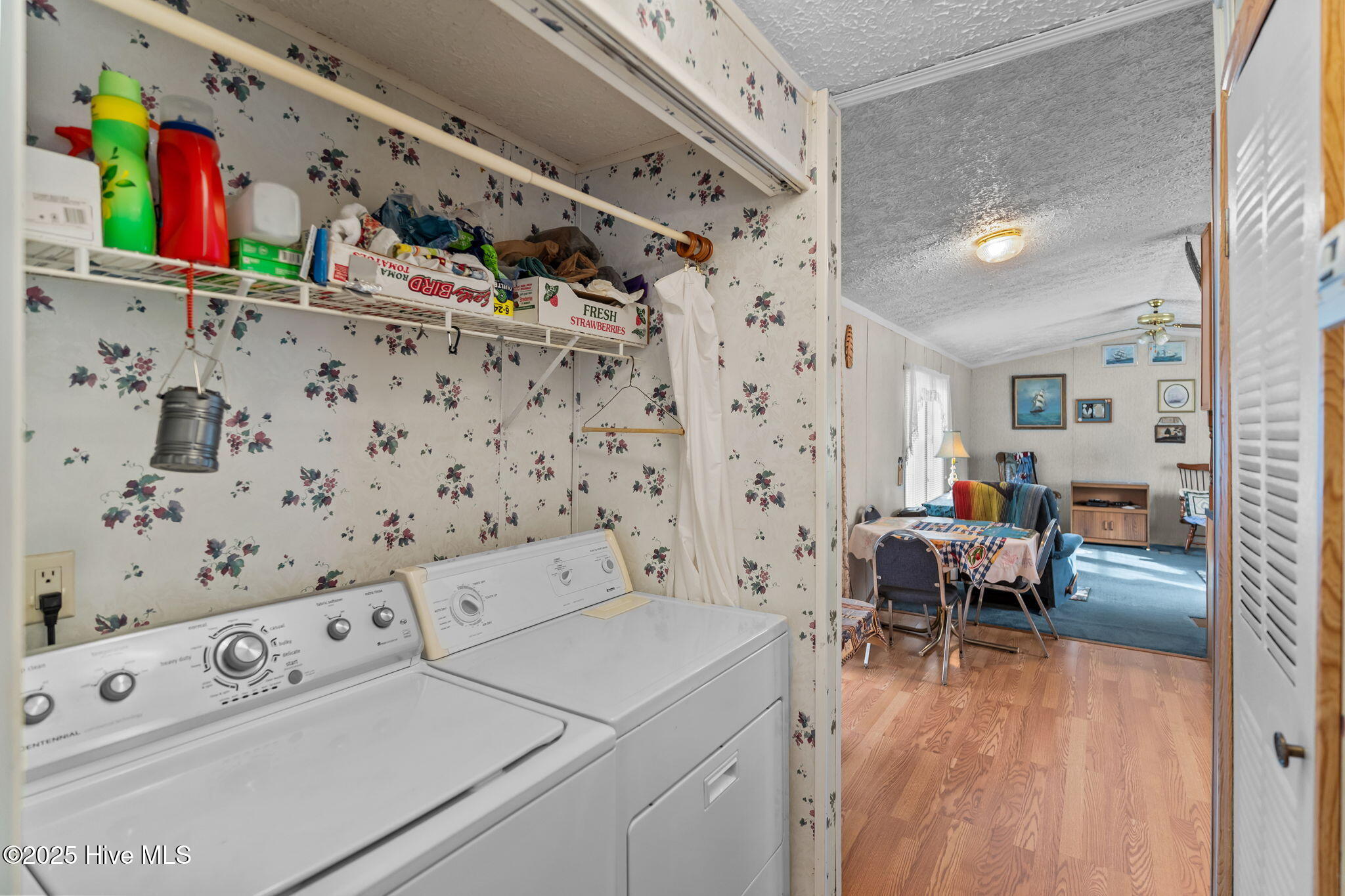 100543944 | Photo 20