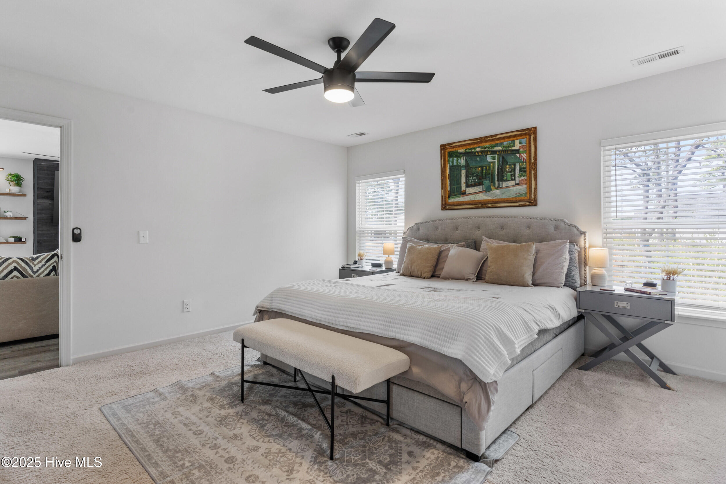 100546616 | Photo 22