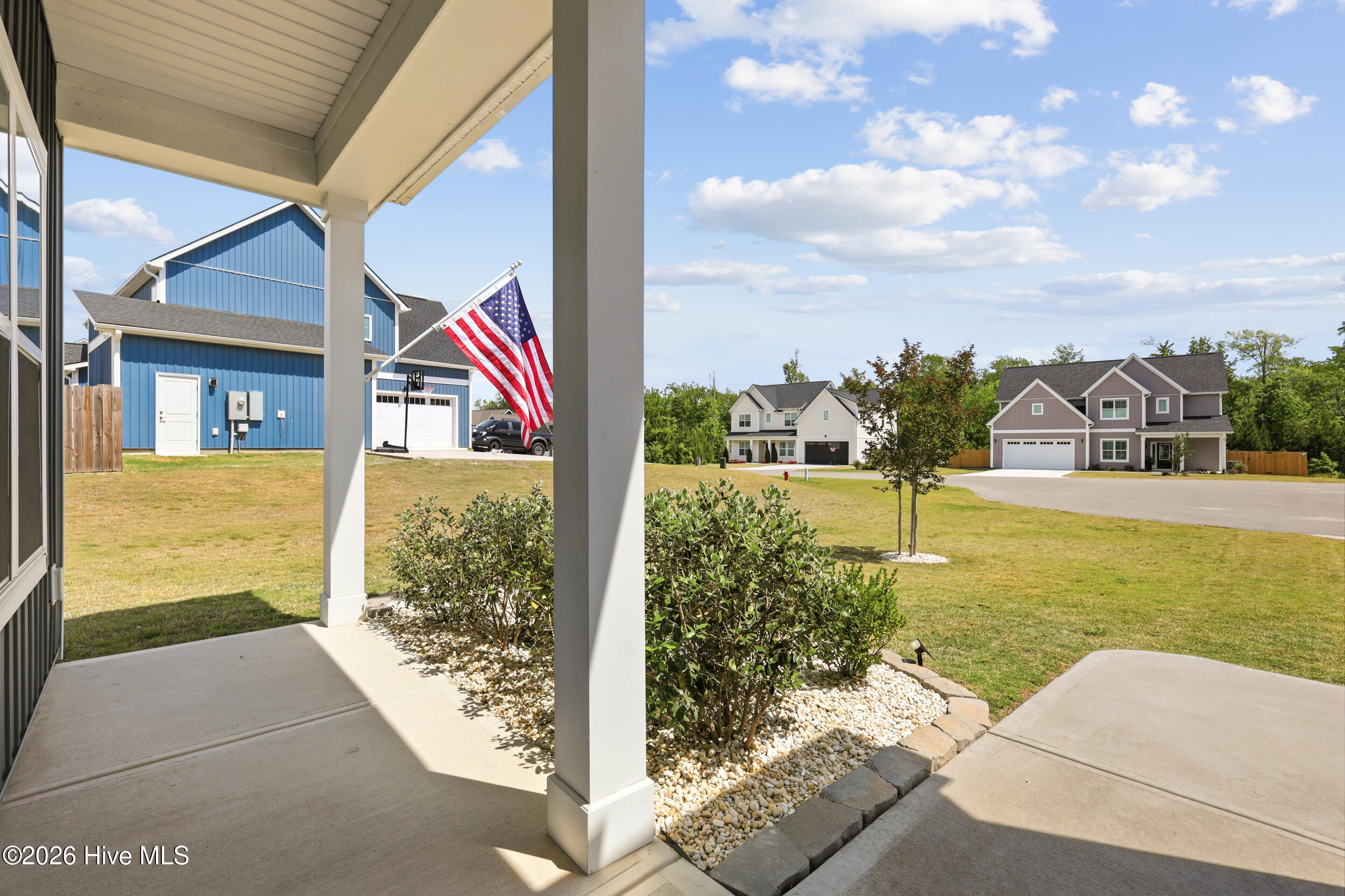 100570629 | Photo 46