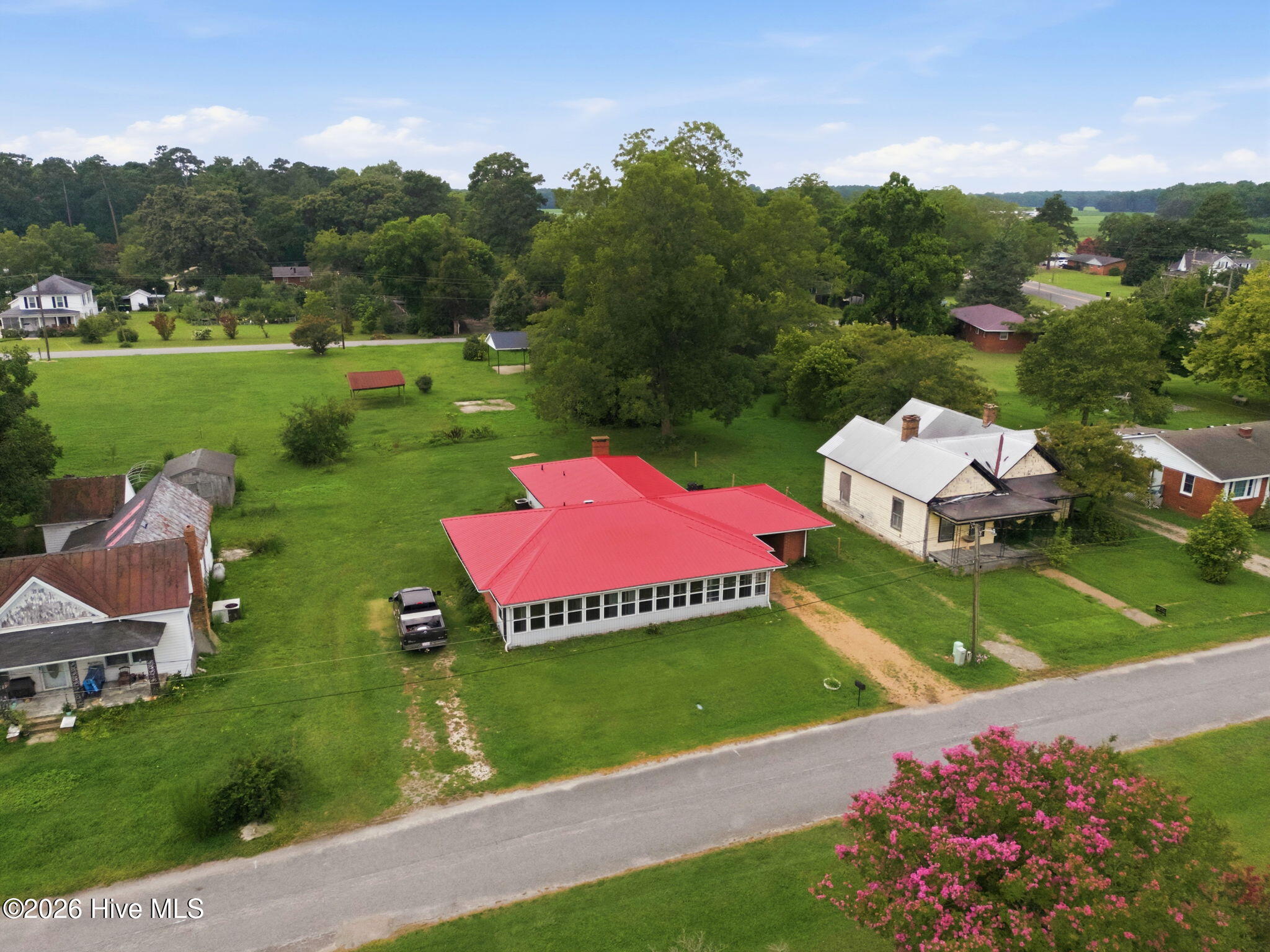 image of 208 N West Ave, Oak City, NC 27857 | MLS# 100593213