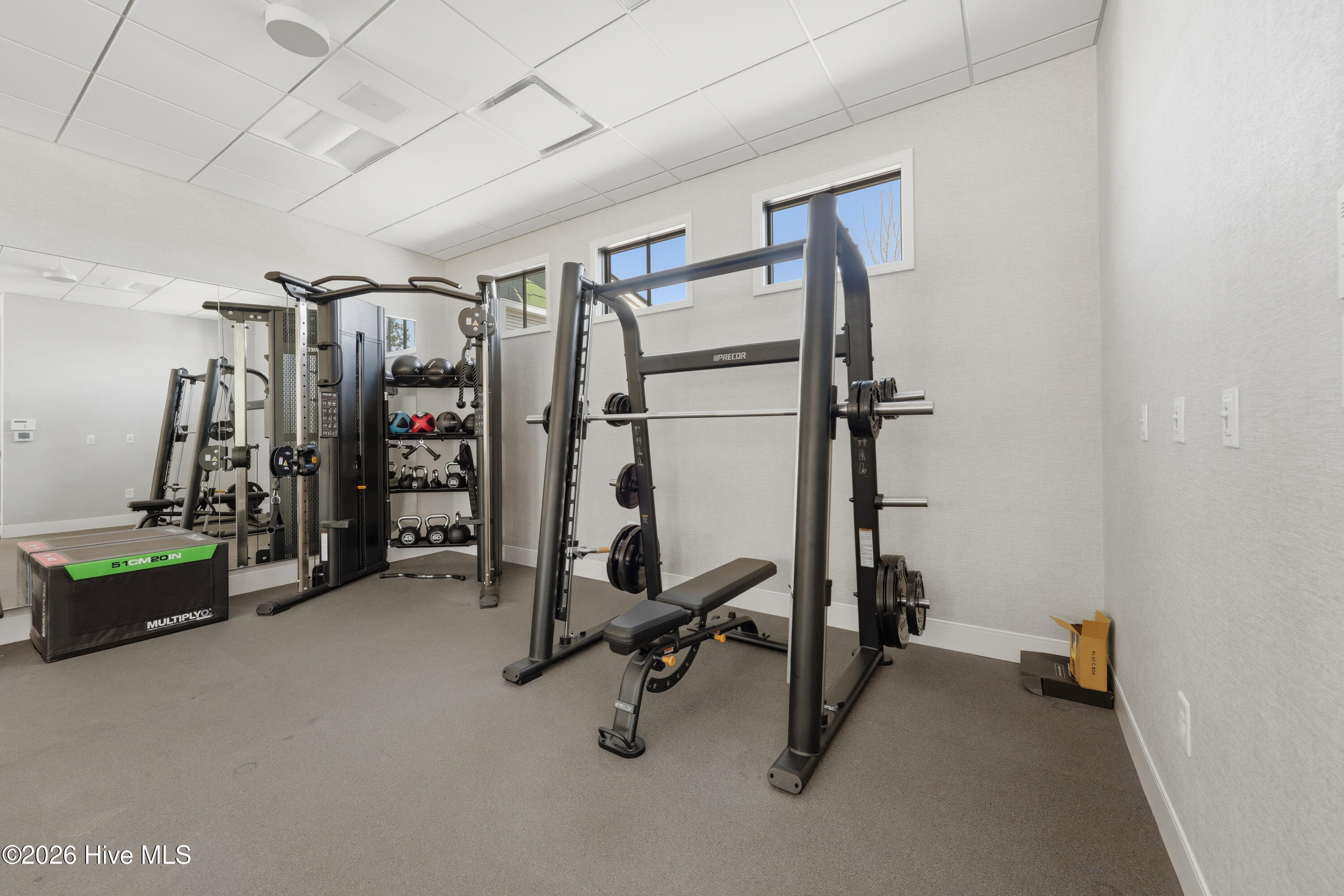 100561271 | Photo 63